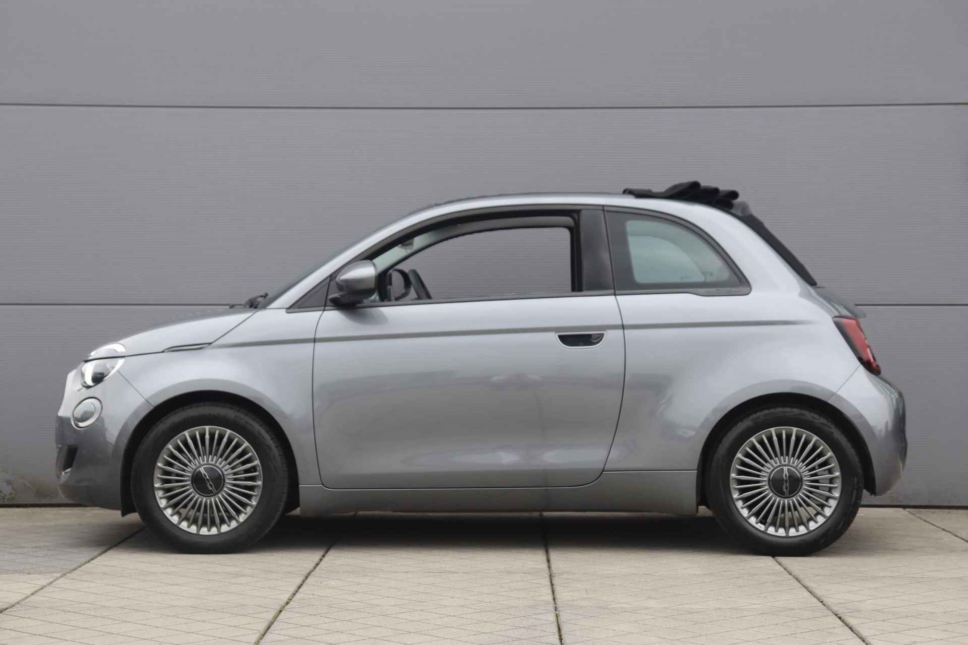 Fiat 500 C Icon 42 kWh / Navigatie / Cruise / Climate / PDC / Cabrio - 2/47