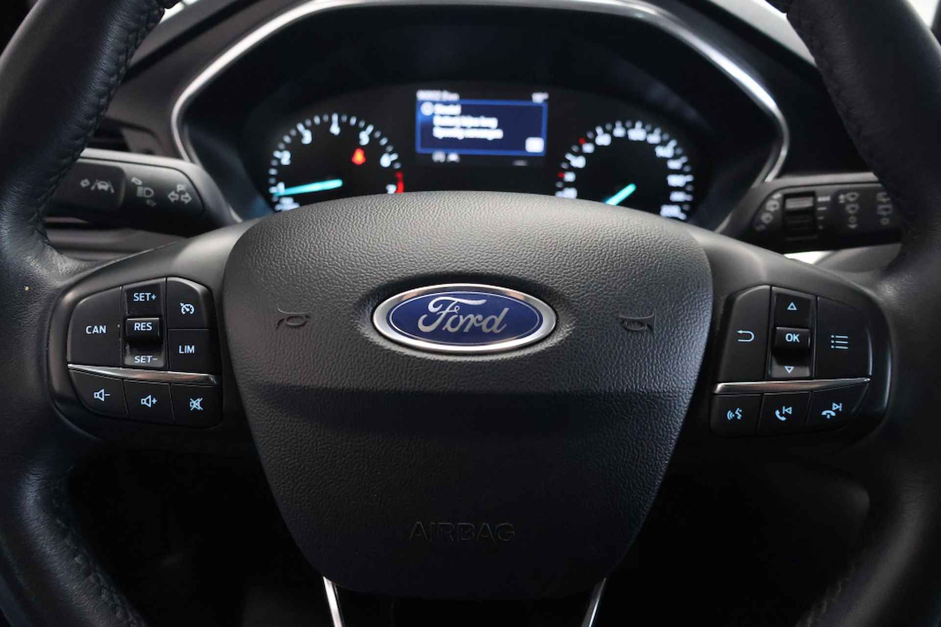 Ford Focus Wagon 1.0 EcoBoost titanium | Carplay - 8/26