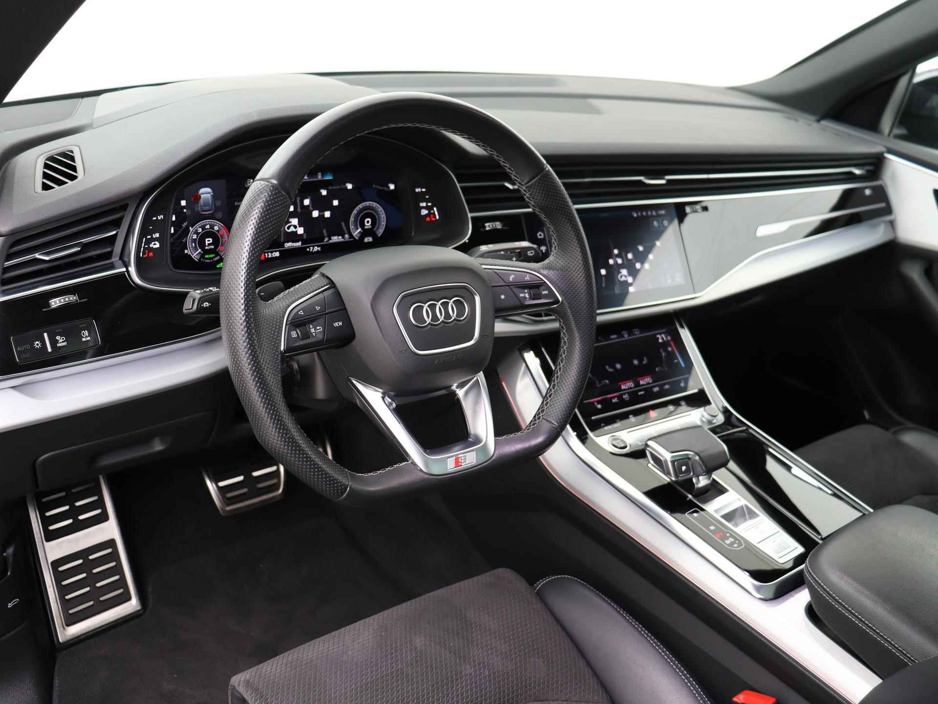 Audi Q8 55 TFSI e quattro Pro Line S | Pano dak | Luchtvering | B&O | 22"| Stoelverwarming V+A | - 2/17