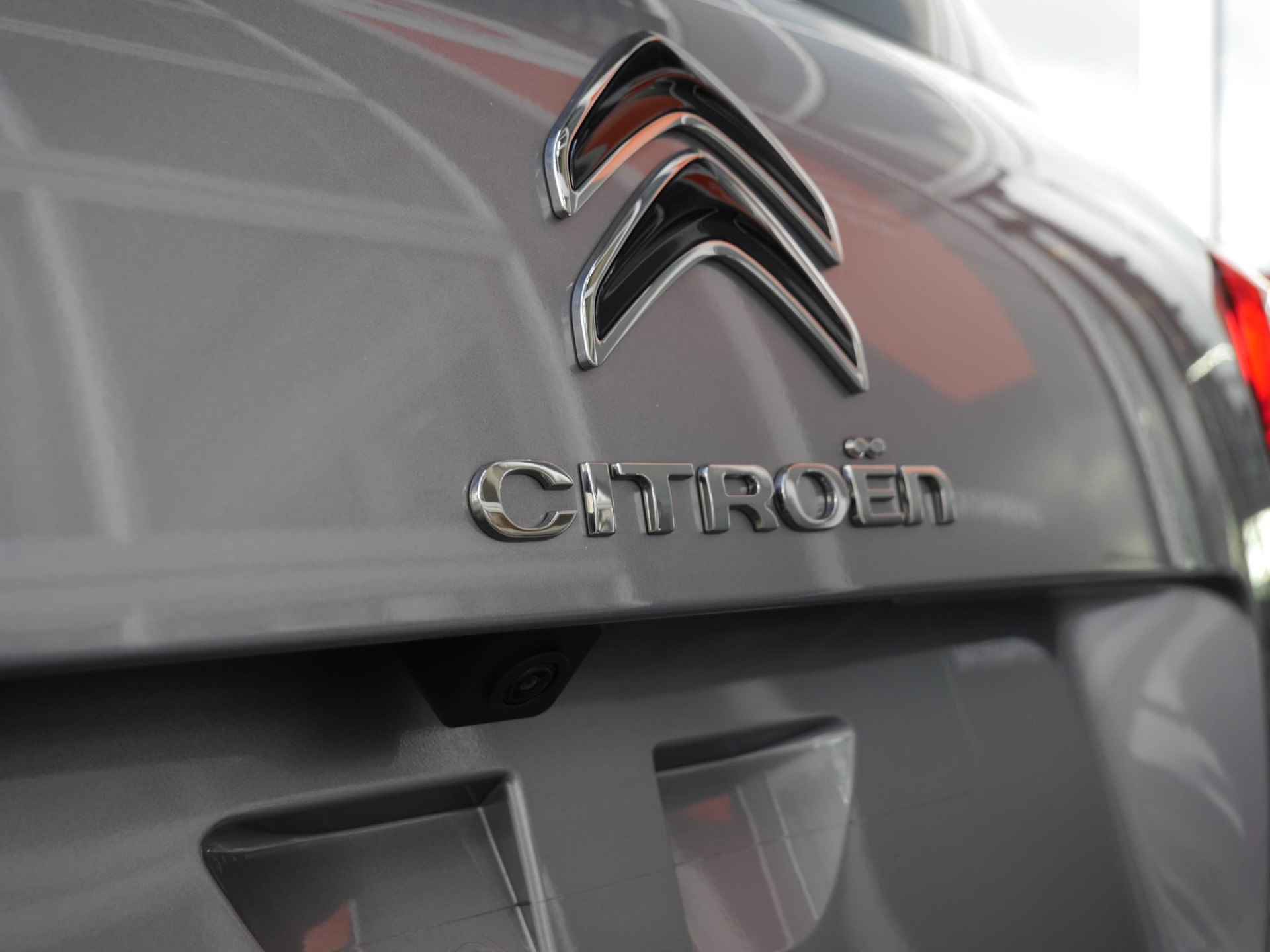 Citroen C5 Aircross 1.2 Hybrid ë-Series | Nieuwe auto | Automaat | Navigatie | Camera | Lichtmetalen velgen | Adaptive Cruise Control | Keyless entry en start | Elektrisch verstelbare bestuurdersstoel - 44/48