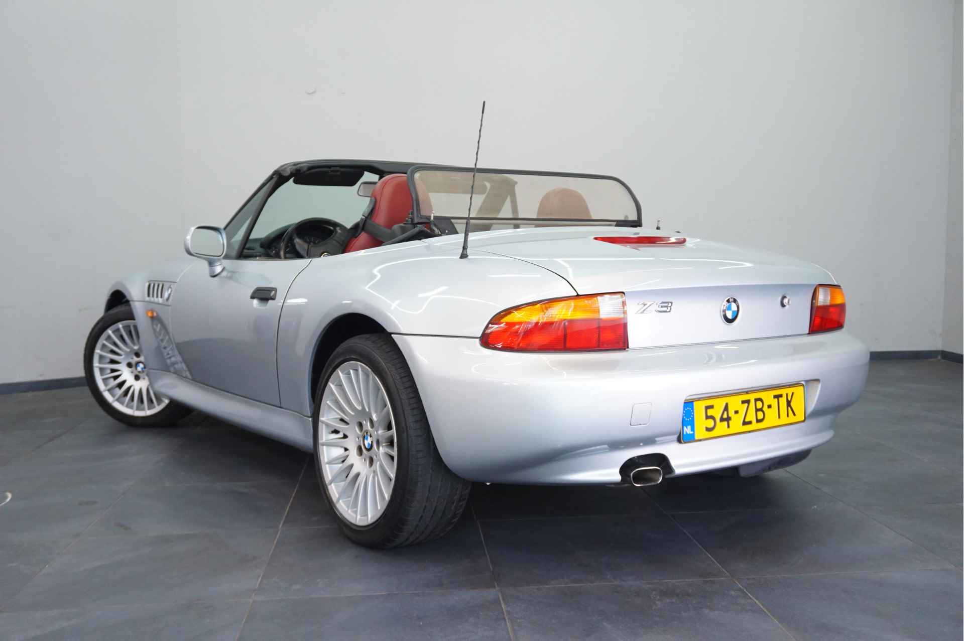 BMW Z3 Roadster 1.9 ✅ AUTOMAAT ✅ Airco✅ Stuurbekrachtiging APK NIEUW NIEUWSTAAT - 8/31