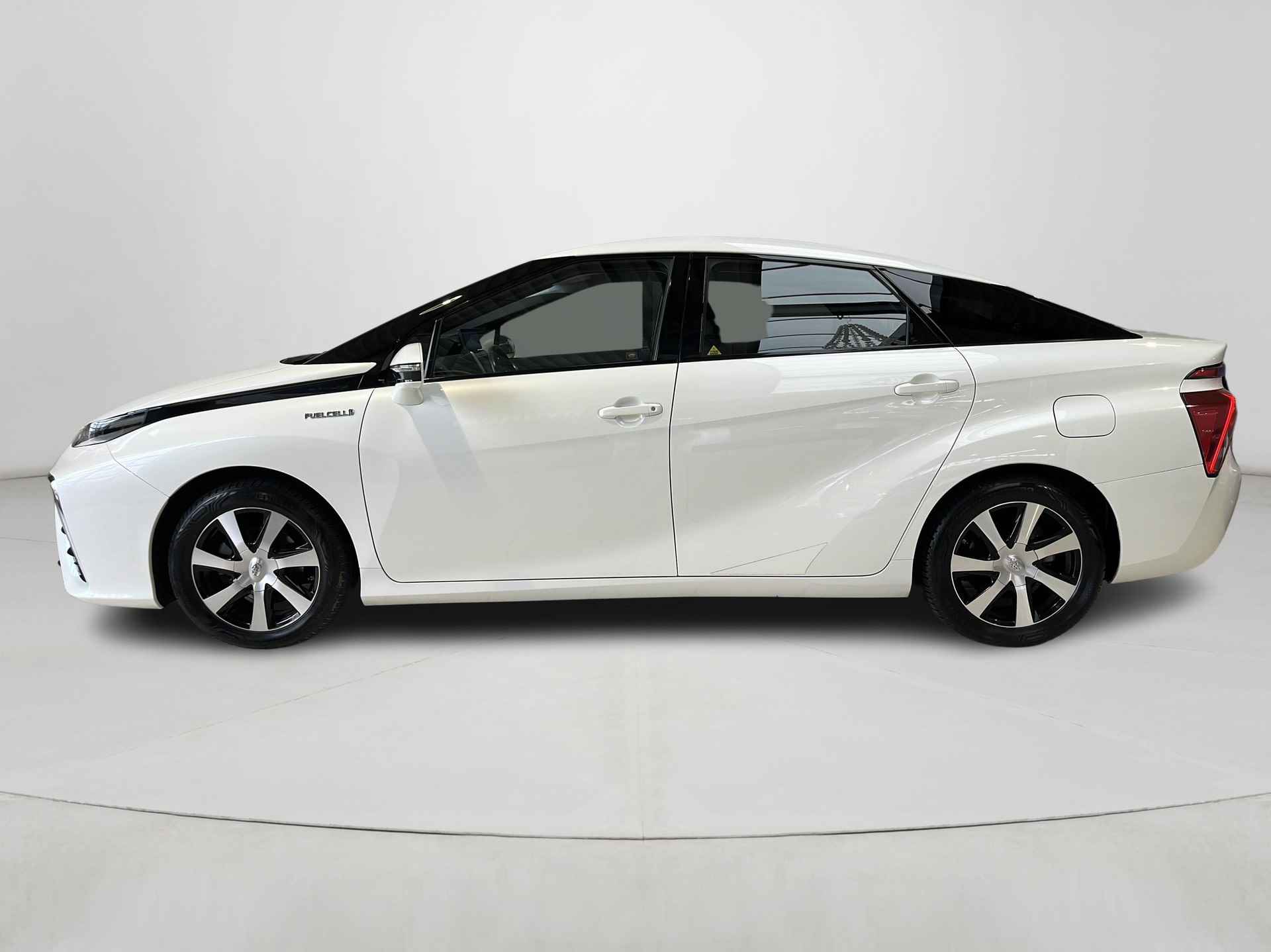 Toyota Mirai FCV Executive | AppleCarplay/AndroidAuto | 1e eigenaar | NL auto! | All-in prijs! | - 3/39