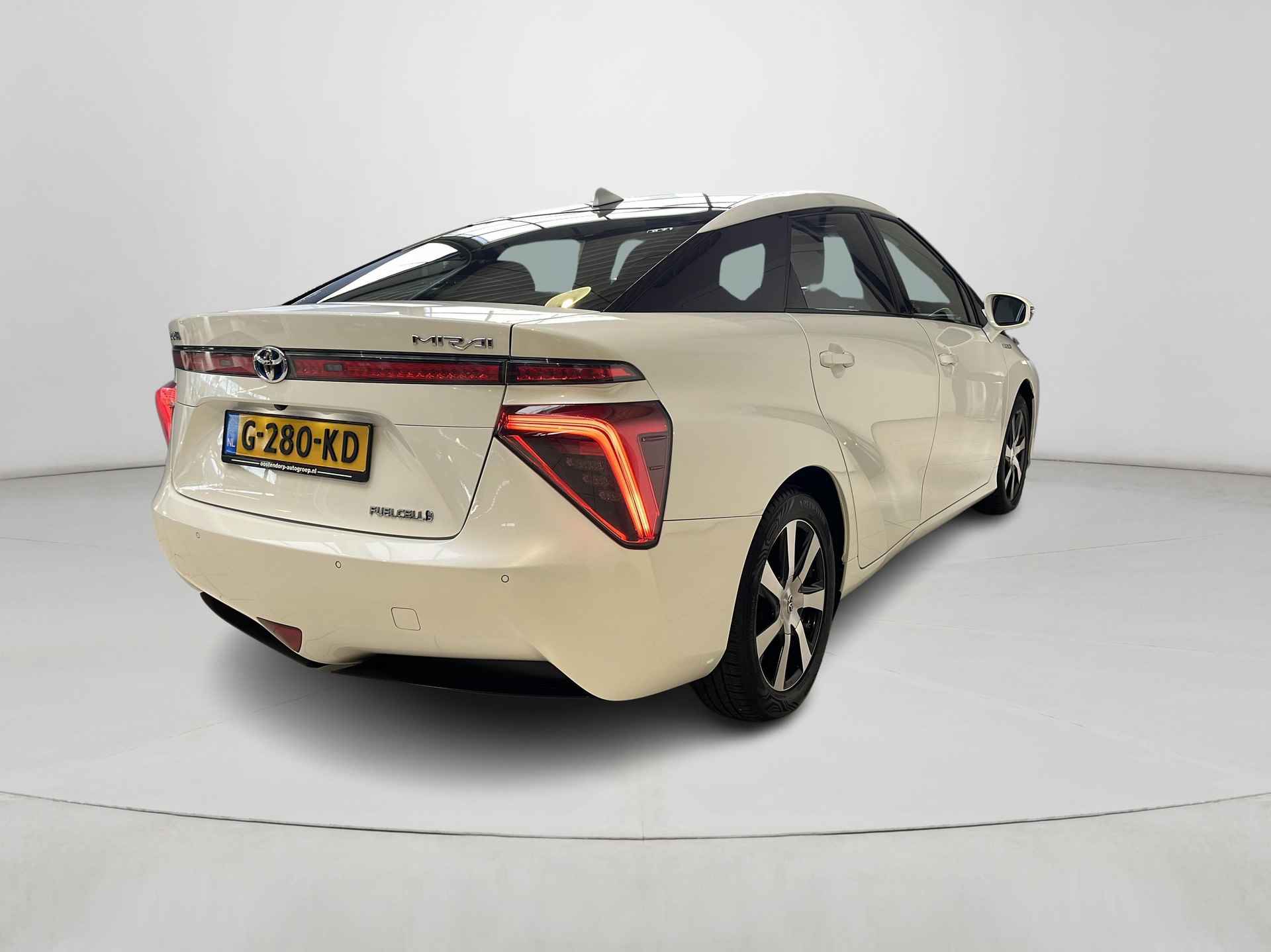 Toyota Mirai FCV Executive | AppleCarplay/AndroidAuto | 1e eigenaar | NL auto! | All-in prijs! | - 6/39