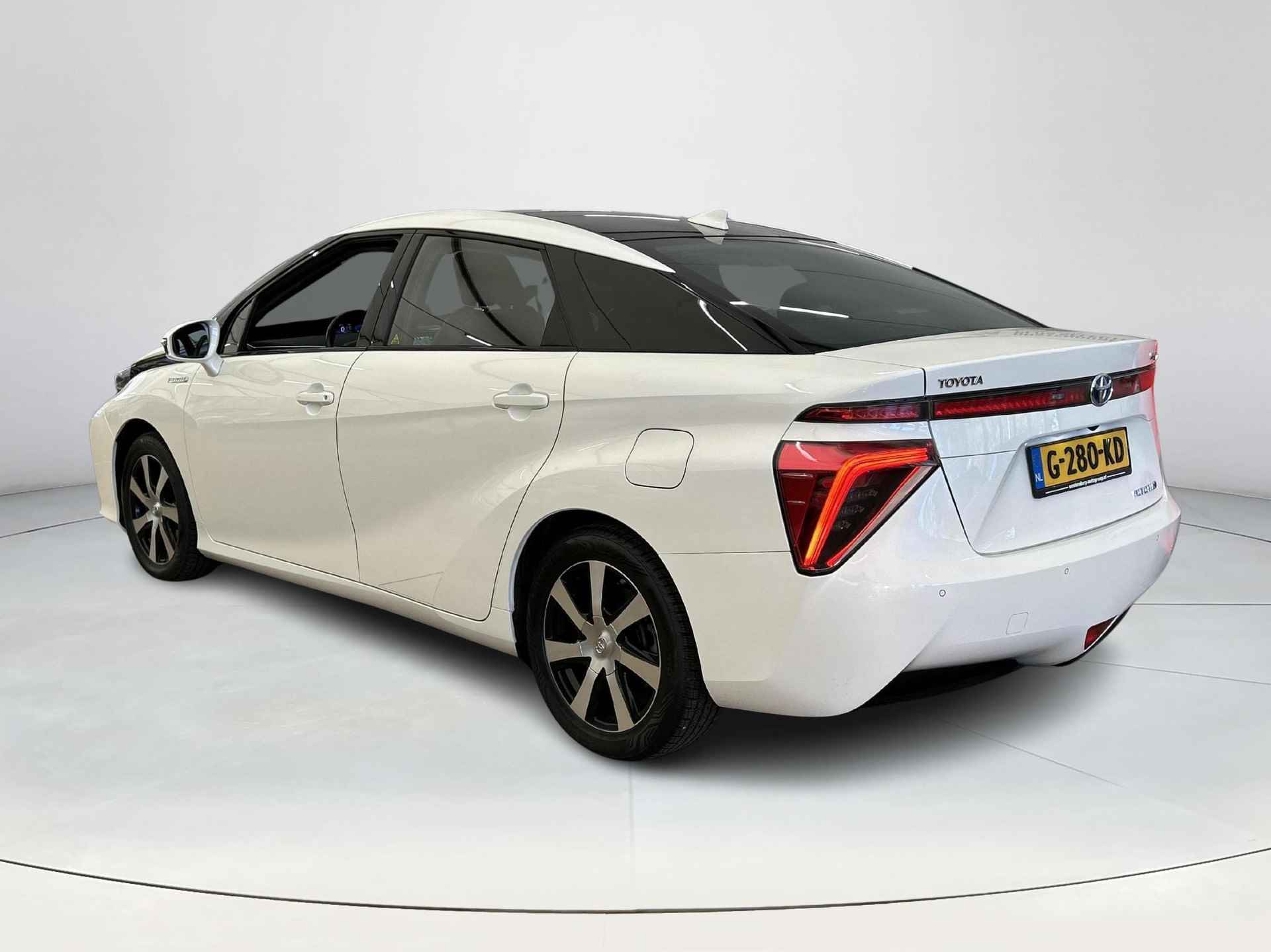 Toyota Mirai FCV Executive | AppleCarplay/AndroidAuto | 1e eigenaar | Dealeronderhouden! |  All-in prijs! | - 4/42