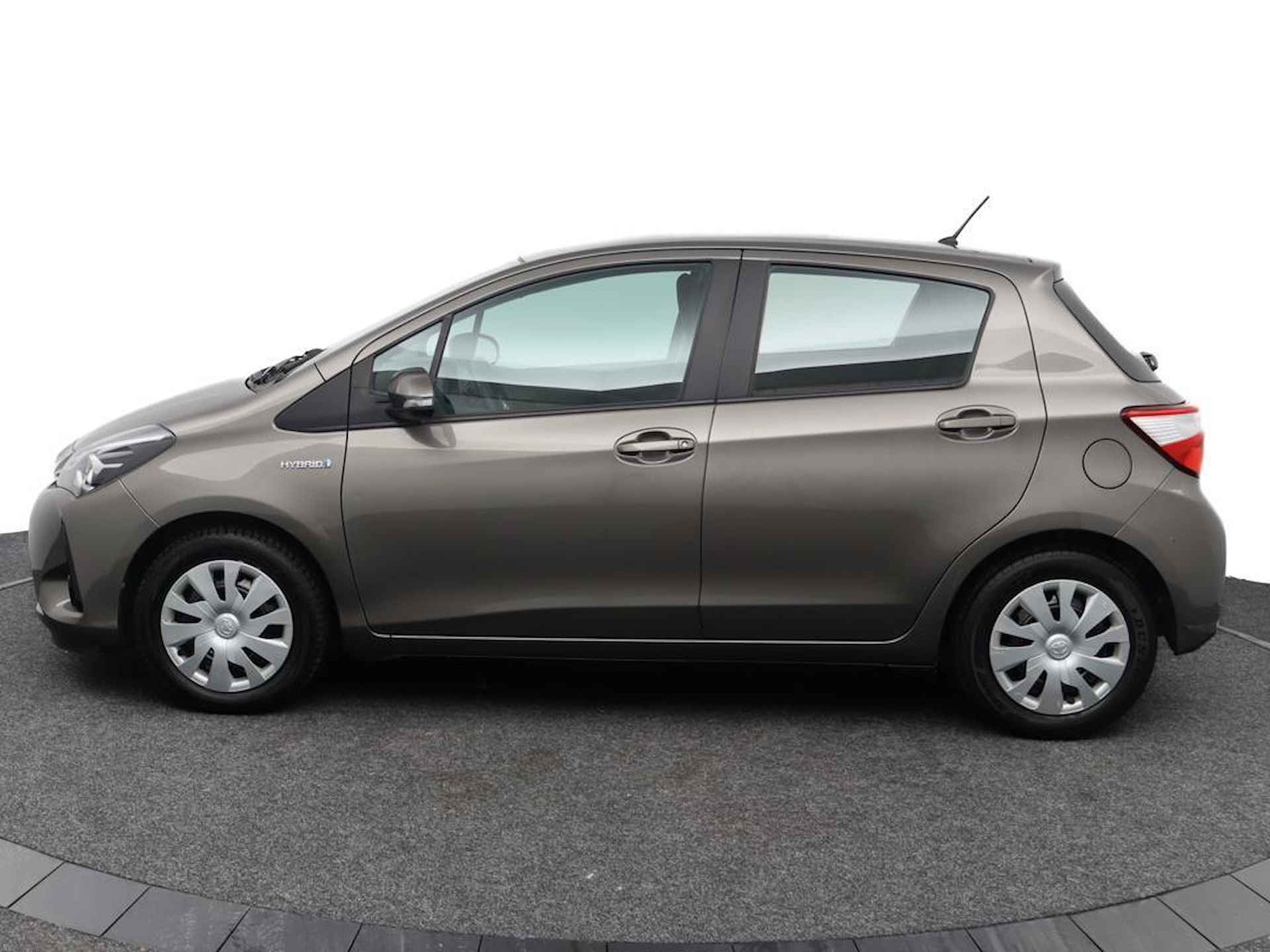 Toyota Yaris 1.5 Hybrid Aspiration | Radio-cd speler | Climate control | - 3/43