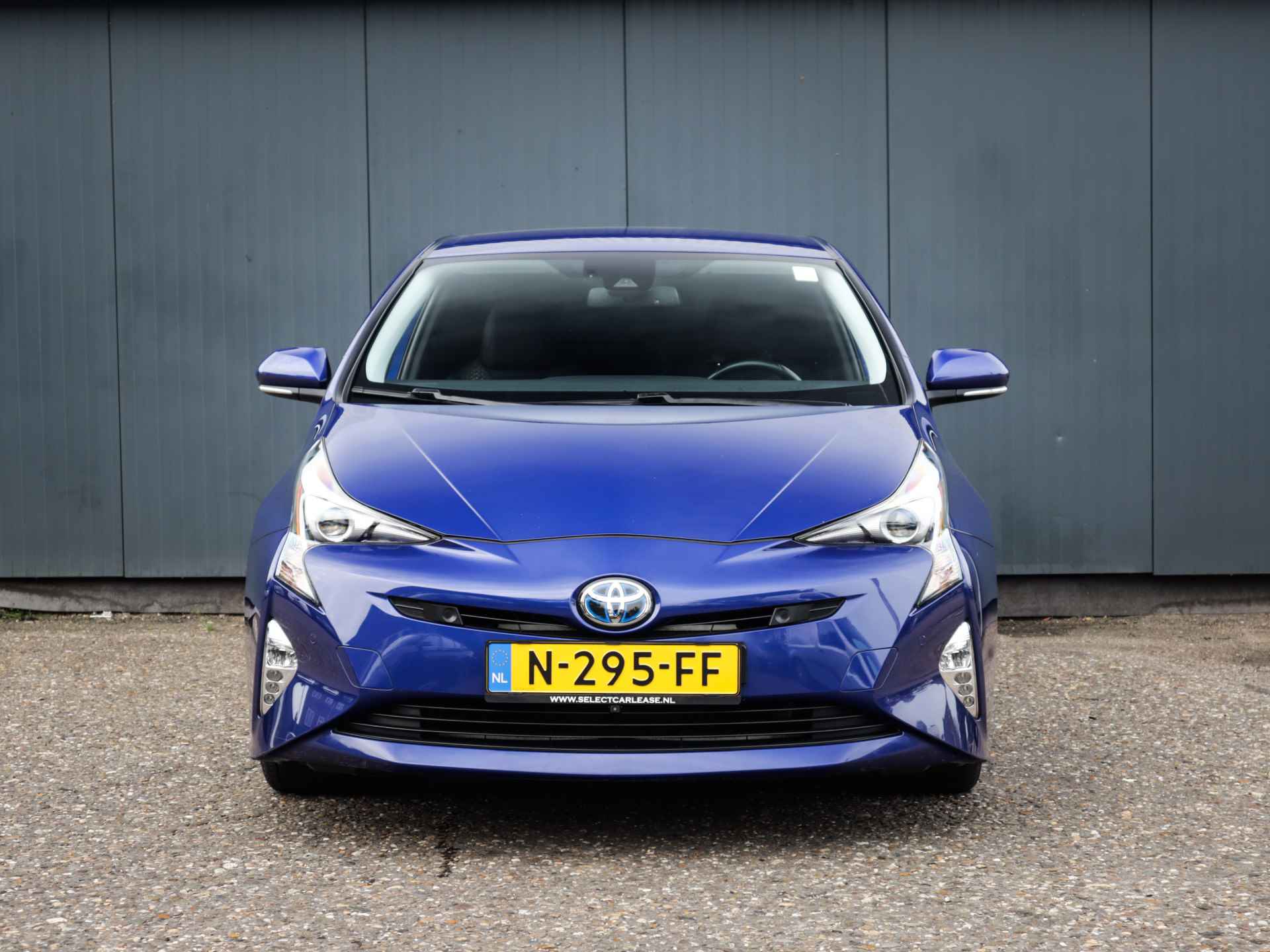 Toyota Prius 1.8 Executive (98 PK) 2e-Eig, Keurig-Onderh, 12-Mnd-BOVAG, NL-Auto, Navigatie, Airco, Adaptive-Cruisecontrol, Achteruitrijcamera, Keyless-Entry/Start, Parkeersensoren-V+A, Licht-Zicht-Pakket,  Premium-Audio, Bluetooth, Lm-Velgen-15Inch, Privacy-Glas - 19/47