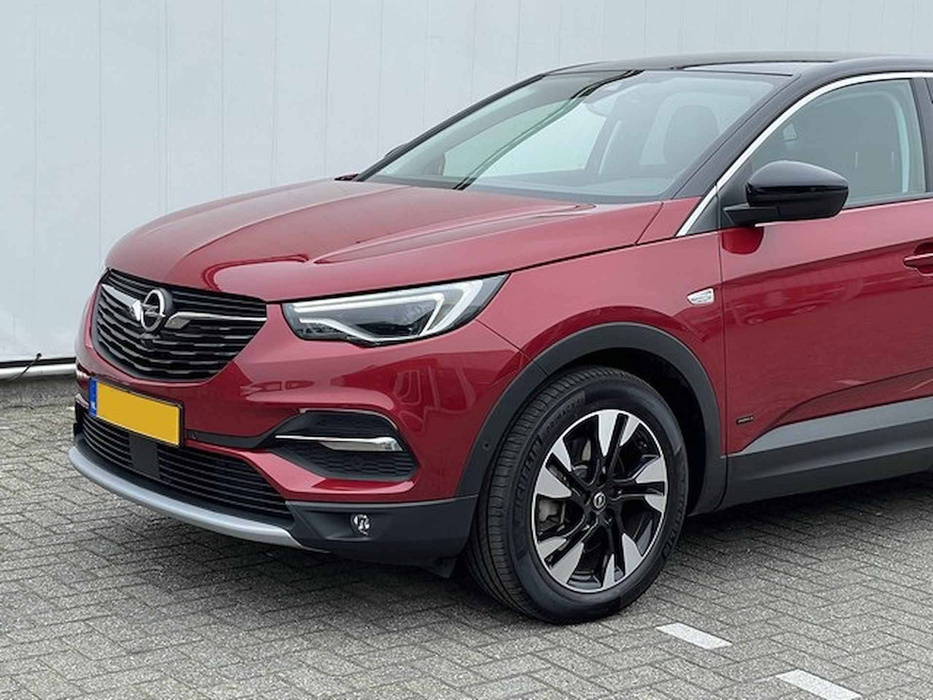 Opel Grandland X 1.6 Turbo Hybrid4 300PK Ultimate met Navi/Camera, Winterpakket, 18inch, AGR - 39/41