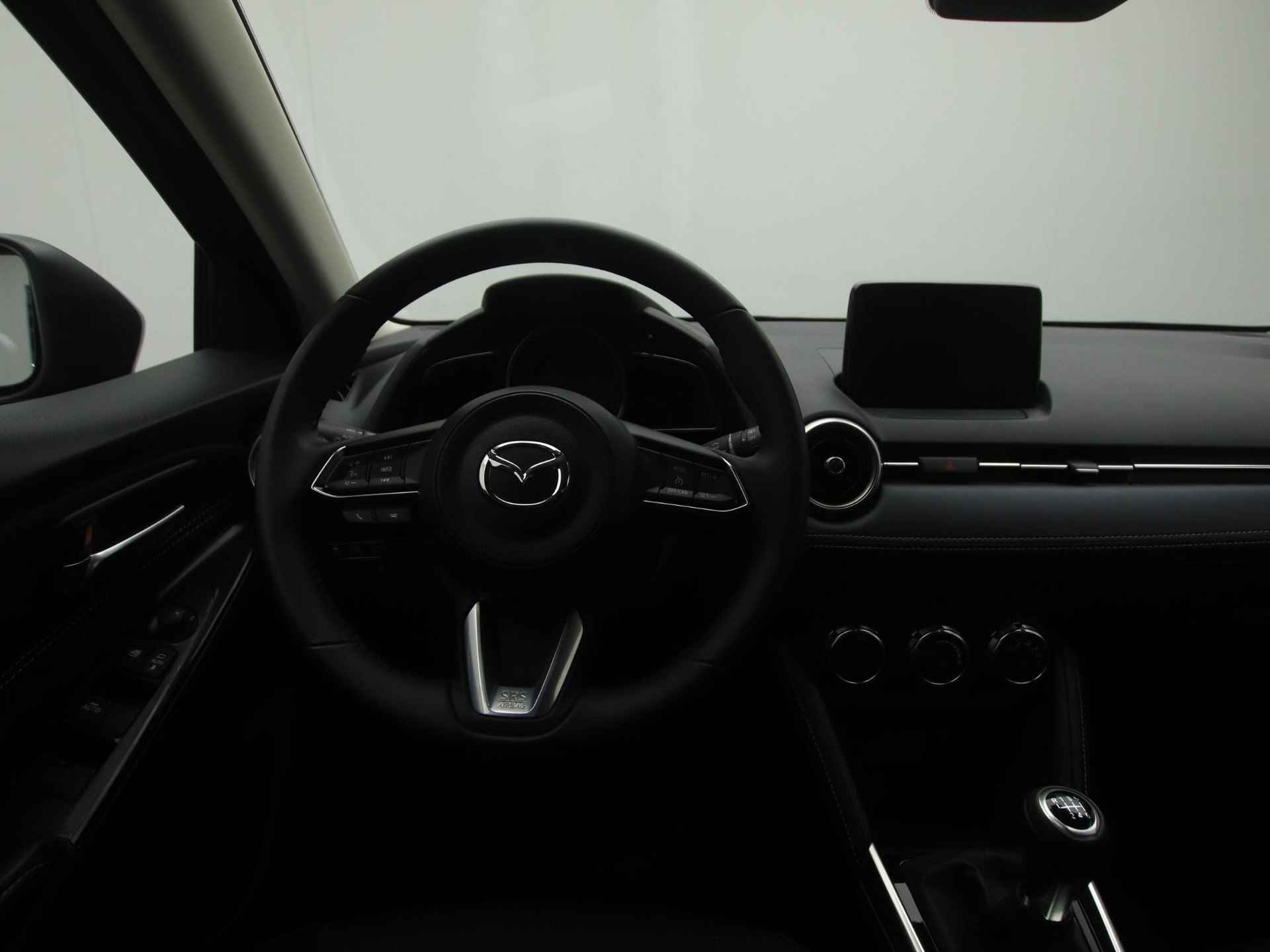 Mazda 2 1.5 Skyactiv-G Luxury i-Activesense : dealer onderhouden - 22/46