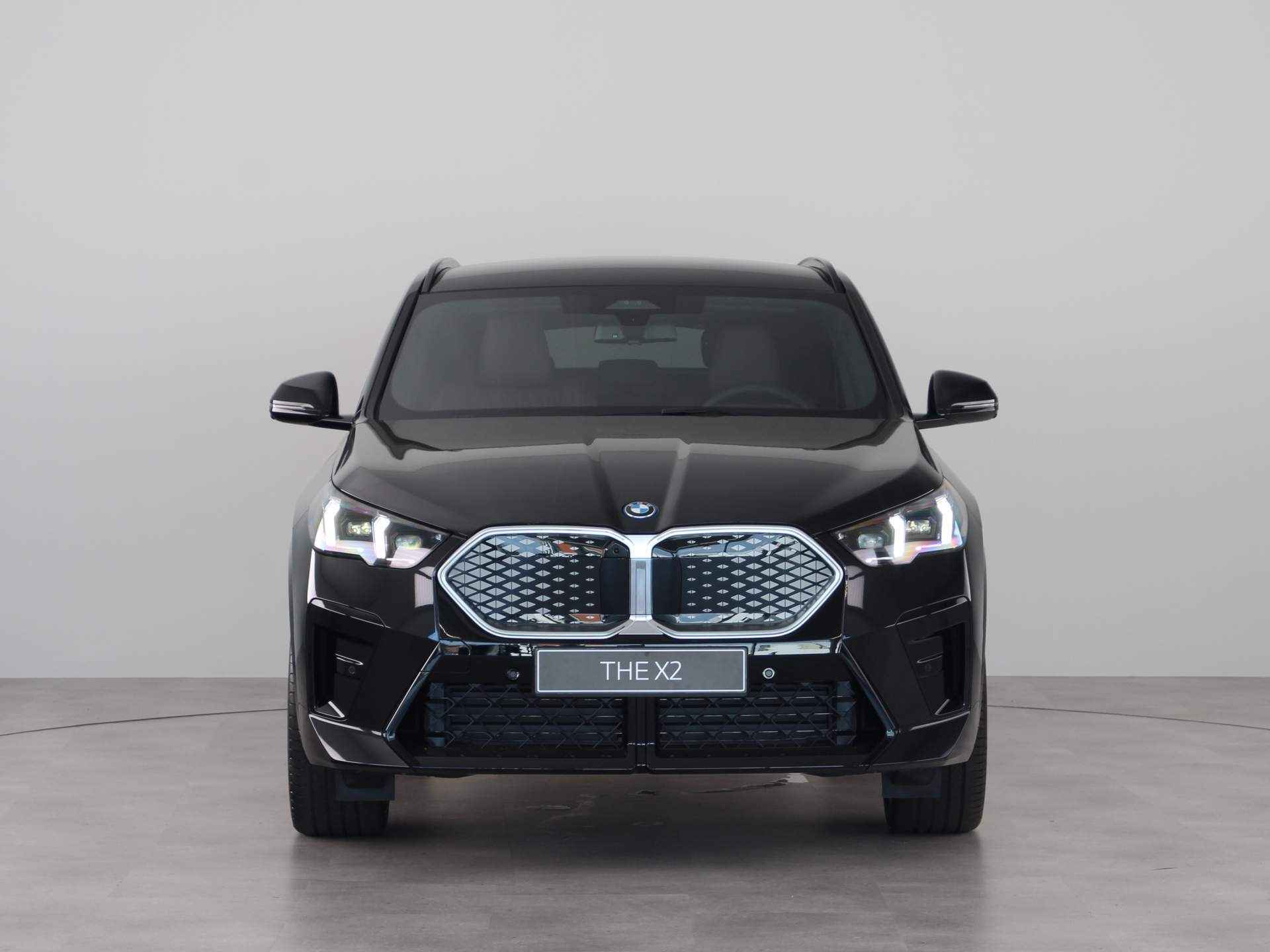 BMW iX2 xDrive30 M Sportpakket - 7/26