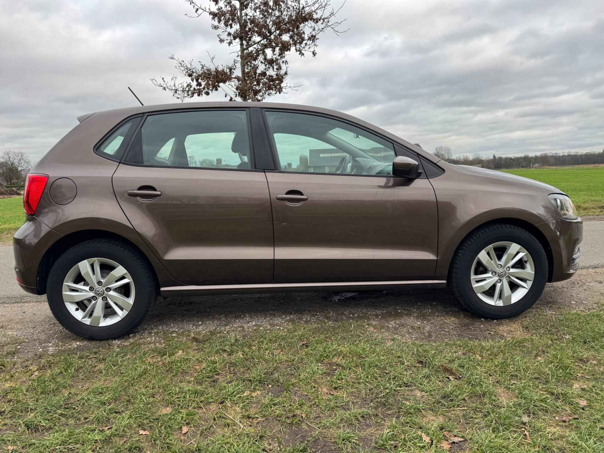 Volkswagen Polo 1.0 Comfortline met airco en stoelverwarming - 4/26