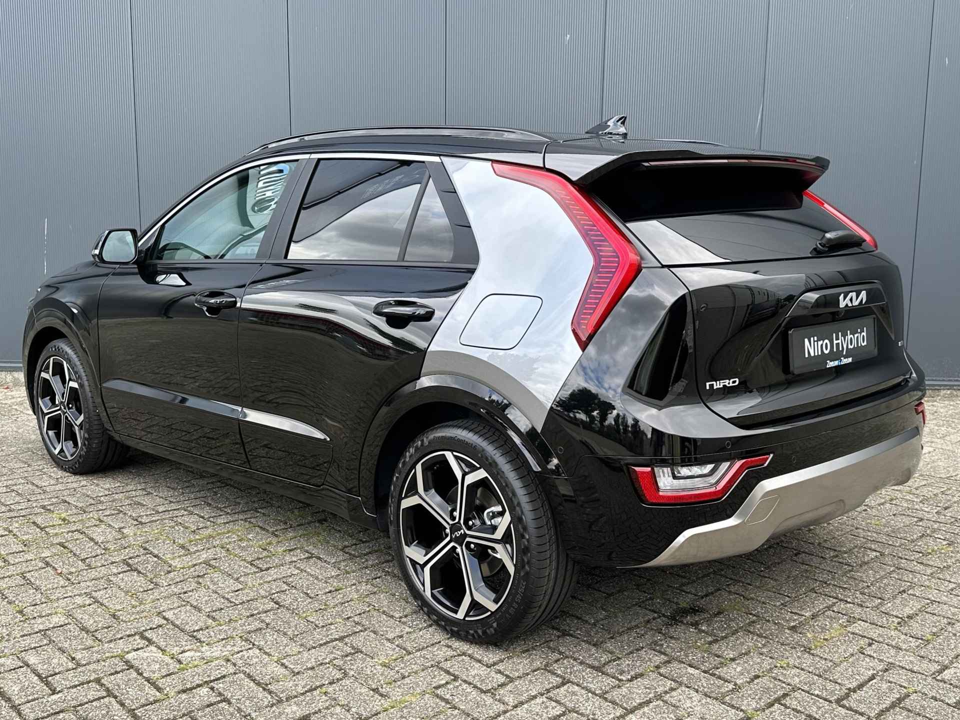 Kia Niro 1.6 GDi Hybrid ExecutiveLine | *Niet op voorraad* | *Nu te bestellen* | €3.000,- Actiekorting | Leder | Memory Seats | Stoelventilatie | Camera | Schuif-/Kanteldak | Head up display - 3/41