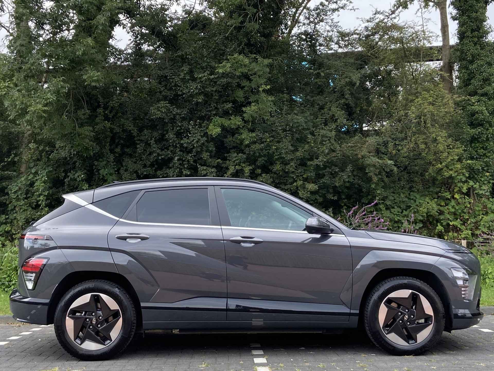 Hyundai Kona Electric Premium 65.4 kWh | APPLE CARPLAY & ANDROID AUTO  | 360CAMERA | BLIND SPOT | STOELVENTILATIE | ALL-SEASON BANDEN | - 6/49