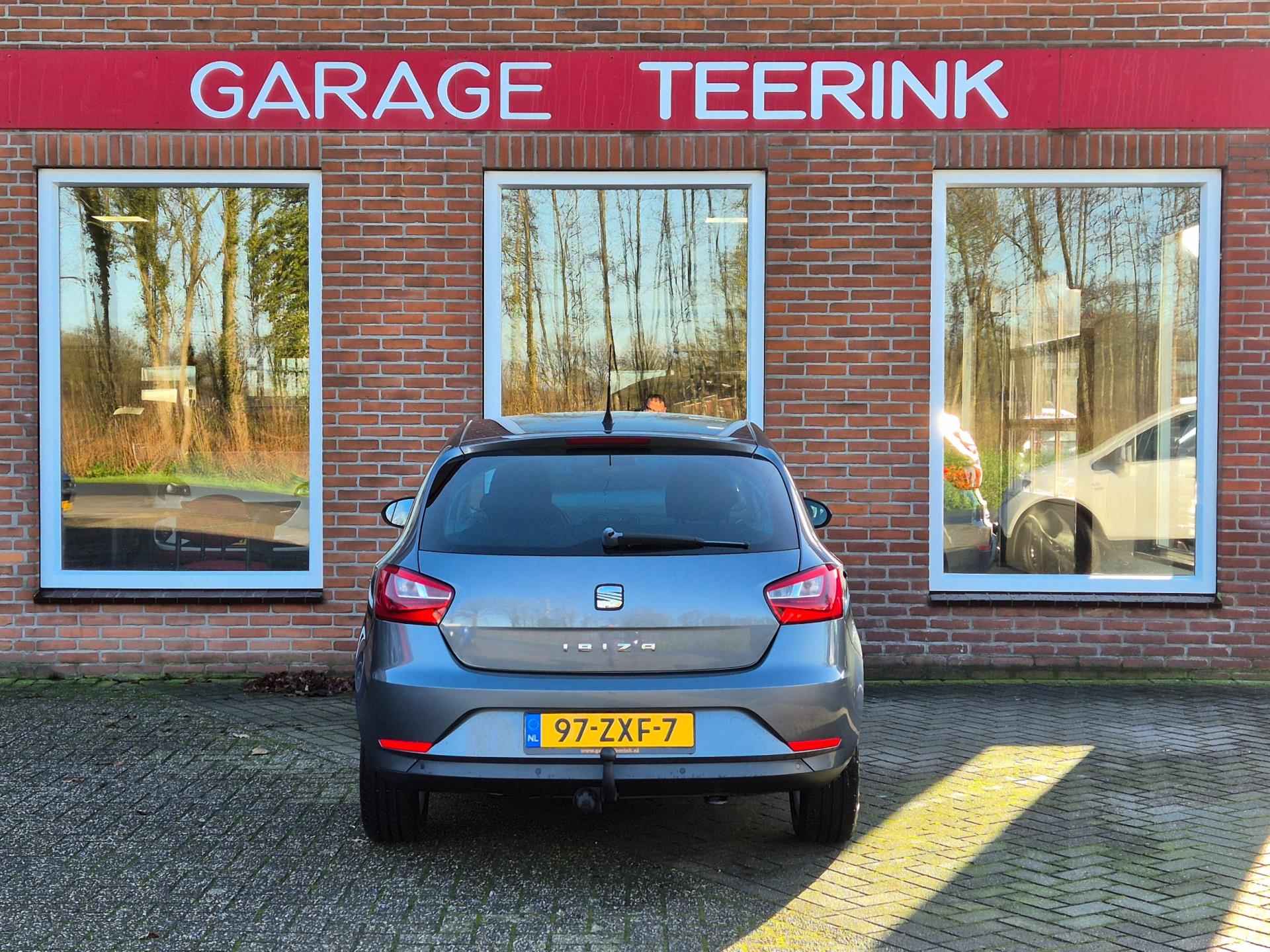 Seat Ibiza 1.2 TSI Chill Out plus 85PK 5drs clima, cruise, elektr.ramen, pdc, trekhaak RIJKLAAR - 17/18