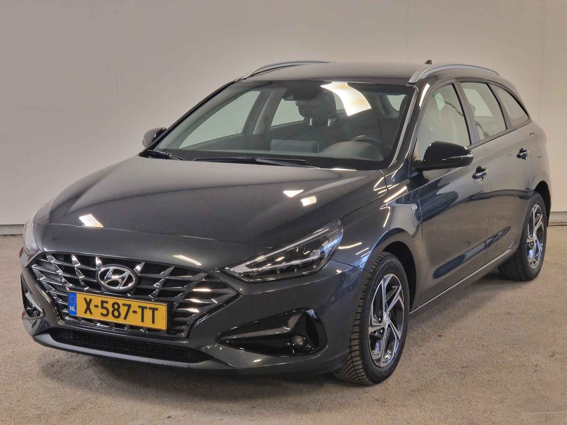 Hyundai i30 Wagon 1.0 T-GDi MHEV Comfort Smart Ruime auto met Navigatie, Lichtmetalen velgen en Climate Control - 18/37