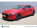 Mazda 3 Skyactiv-G 122pk Hybrid Luxury | NAVI | TREKHAAK | AUTOMAAT |