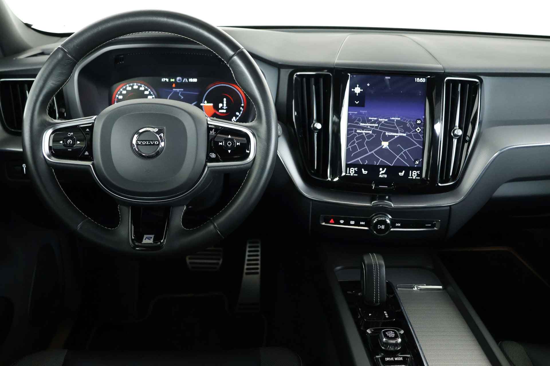 Volvo XC60 2.0 Recharge T8 AWD R-Design / Opendak / Pilot Assist / Leder / CarPlay - 15/38