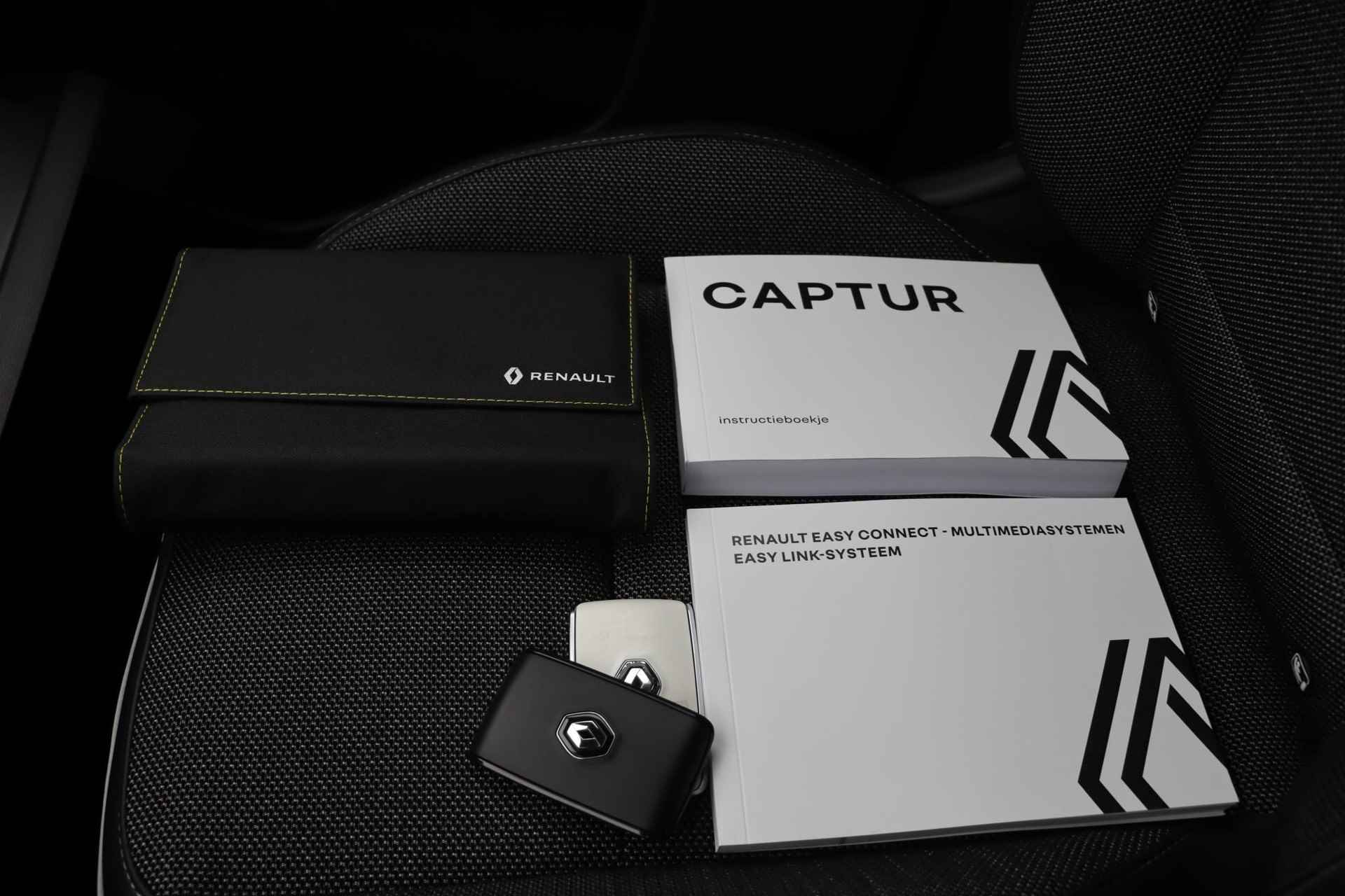 Renault Captur TCe 90pk Intens | Climate Control | Cruise Control | Lichtmetalen Velgen |  Keyless Entry | achteruitrijcamera | Parkeersensoren voor en achter | - 32/52