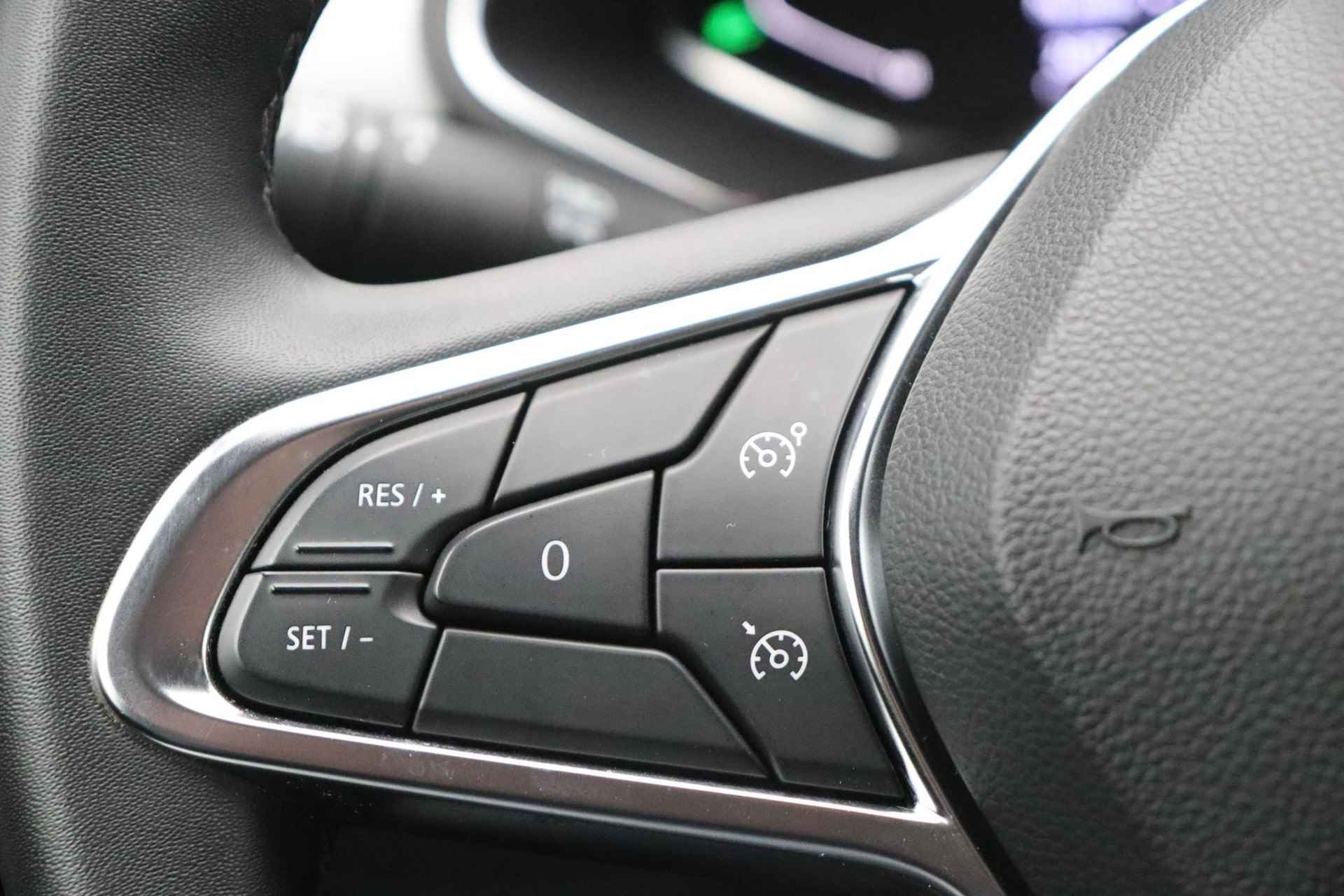 Renault Captur TCe 90pk Intens | Climate Control | Cruise Control | Lichtmetalen Velgen |  Keyless Entry | achteruitrijcamera | Parkeersensoren voor en achter | - 43/52