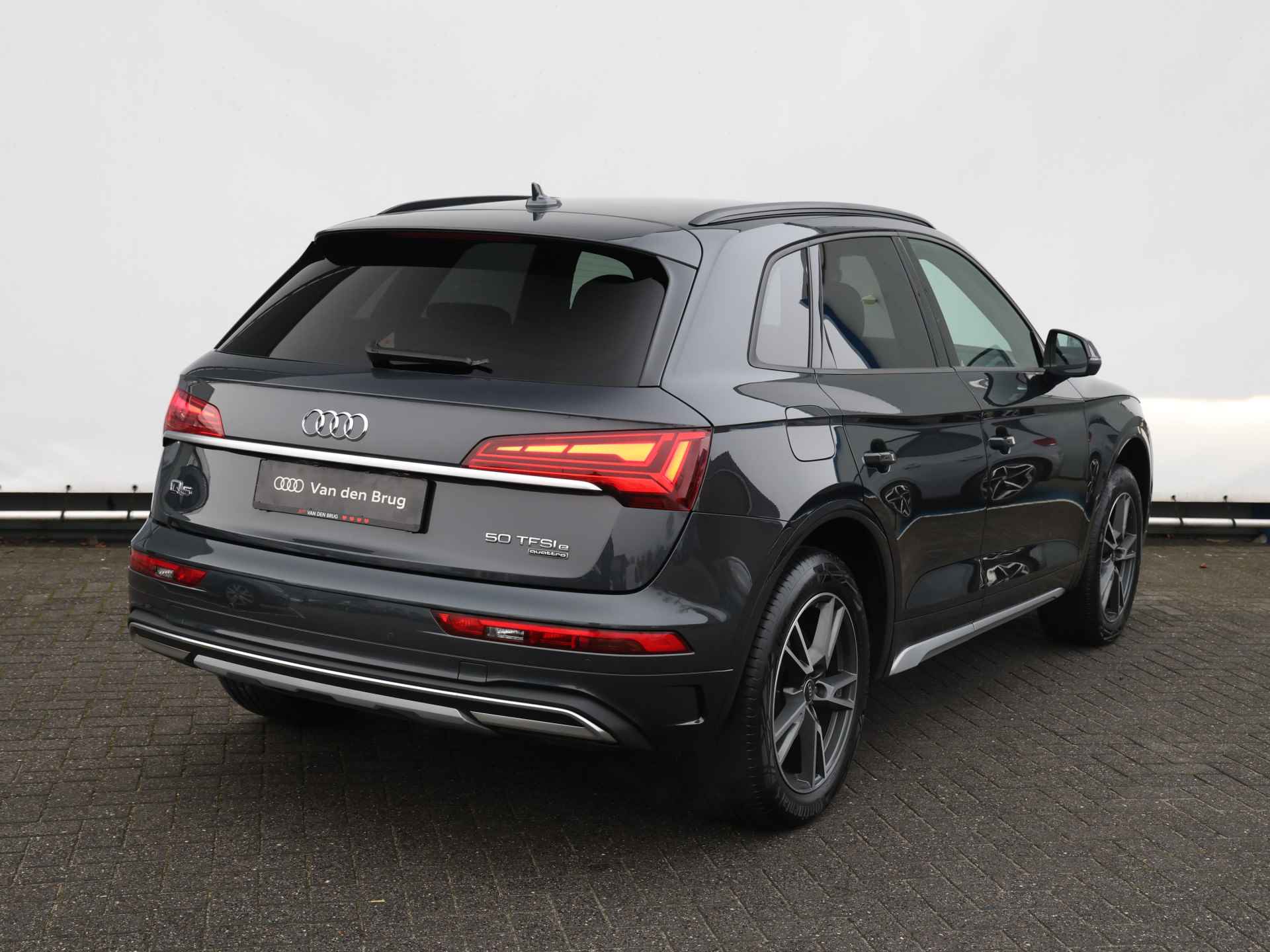 Audi Q5 50 TFSI e S edition 299pk | LED | Achteruitrijcamera | Adaptive cruise | Dodehoek detectie | Stoelverwarming | Elek. stoelen - 5/50