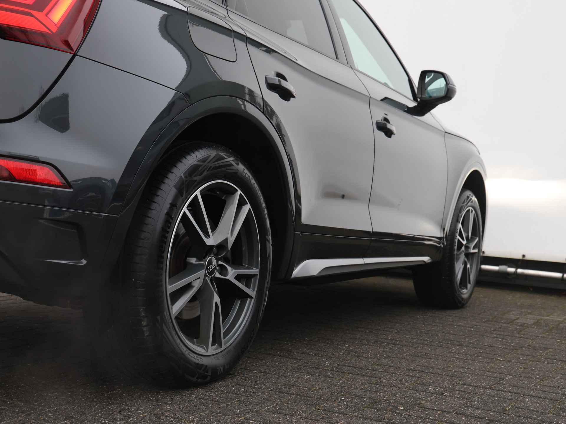 Audi Q5 50 TFSI e S edition 299pk | LED | Achteruitrijcamera | Adaptive cruise | Dodehoek detectie | Stoelverwarming | Elek. stoelen - 18/50