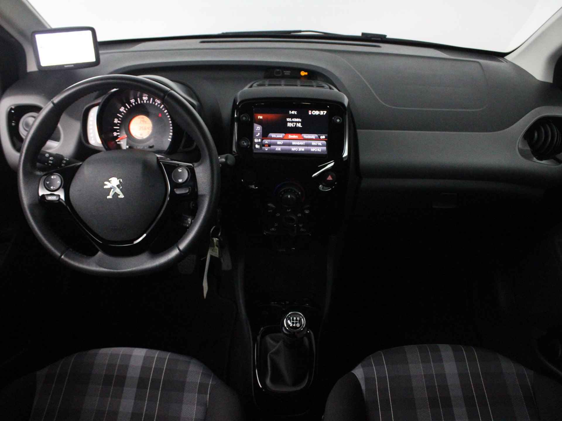 Peugeot 108 1.0 e-VTi Allure | Carplay | DAB | Lichtmetalen Velgen - 38/39