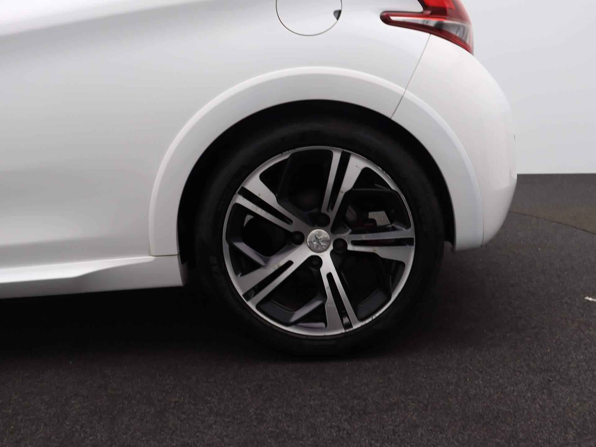 Peugeot 208 GTI 1.6T 208pk | JBL Sound | Navi | Camera | Parkeersensoren | Leder | Stoelverwarming - 7/30