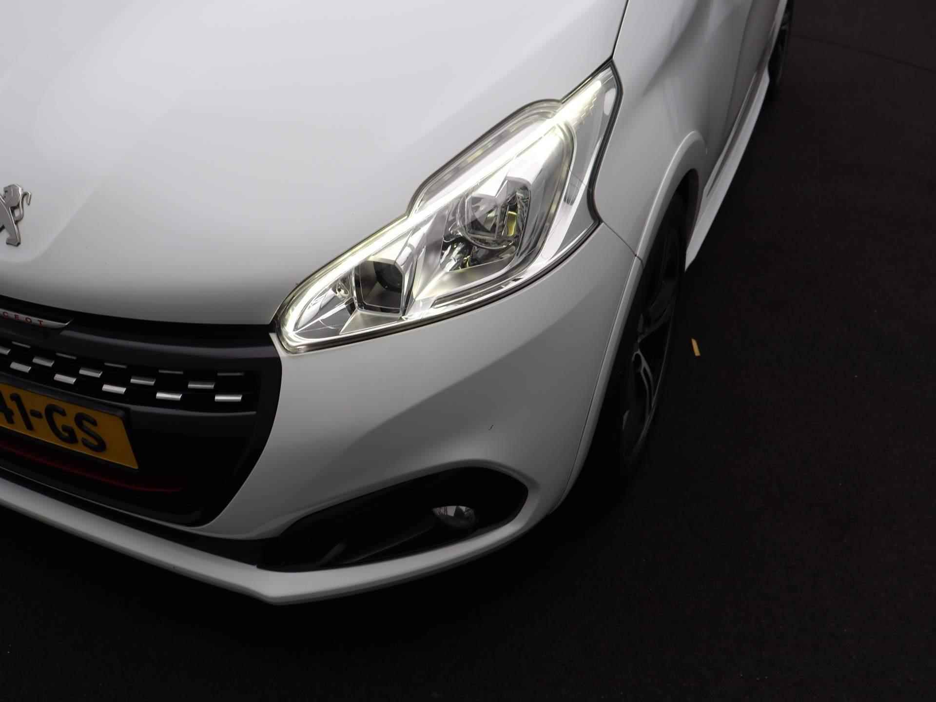 Peugeot 208 GTI 1.6T 208pk | JBL Sound | Navi | Camera | Parkeersensoren | Leder | Stoelverwarming - 8/30