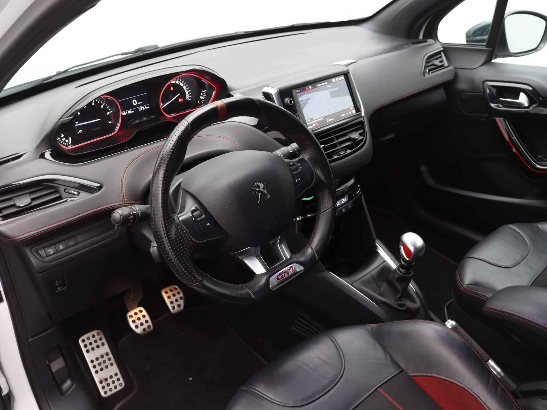 Peugeot 208 GTI 1.6T 208pk | JBL Sound | Navi | Camera | Parkeersensoren | Leder | Stoelverwarming - 11/30