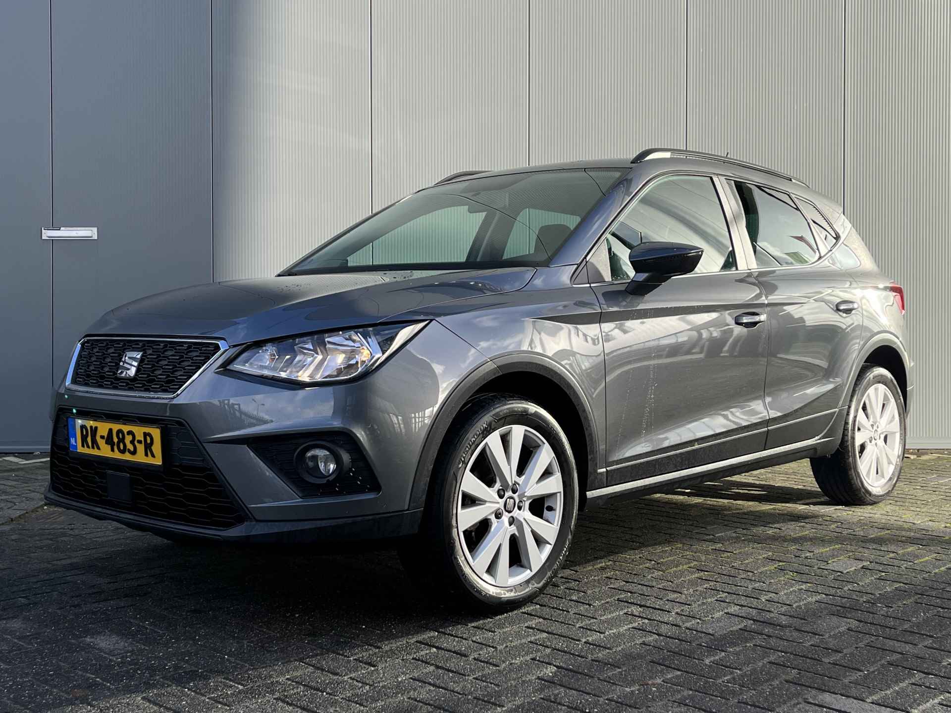 SEAT Arona 1.0 TSI 95pk Style Launch Edition | Navigatie | Airco | Trekhaak | Carplay | Cruise controle | 17'' Lichtmetalen velgen | Parkee - 2/3