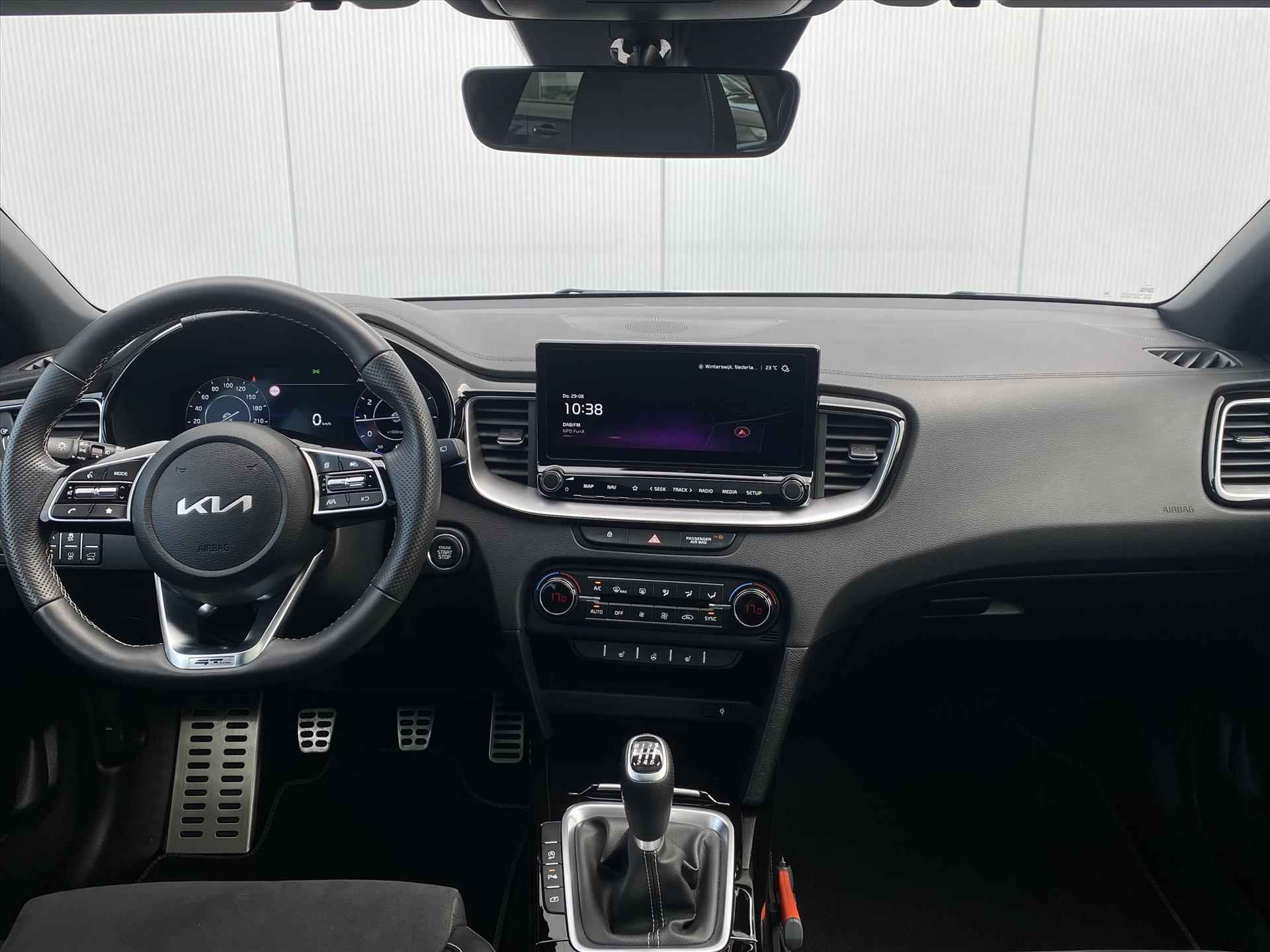 KIA Ceed Sw 1.0 T-GDi 120pk GT-Line | Navigatie | Camera | CarPlay | Schuif / Kantel dak | Stoel & Stuurwielverwarming | - 15/55