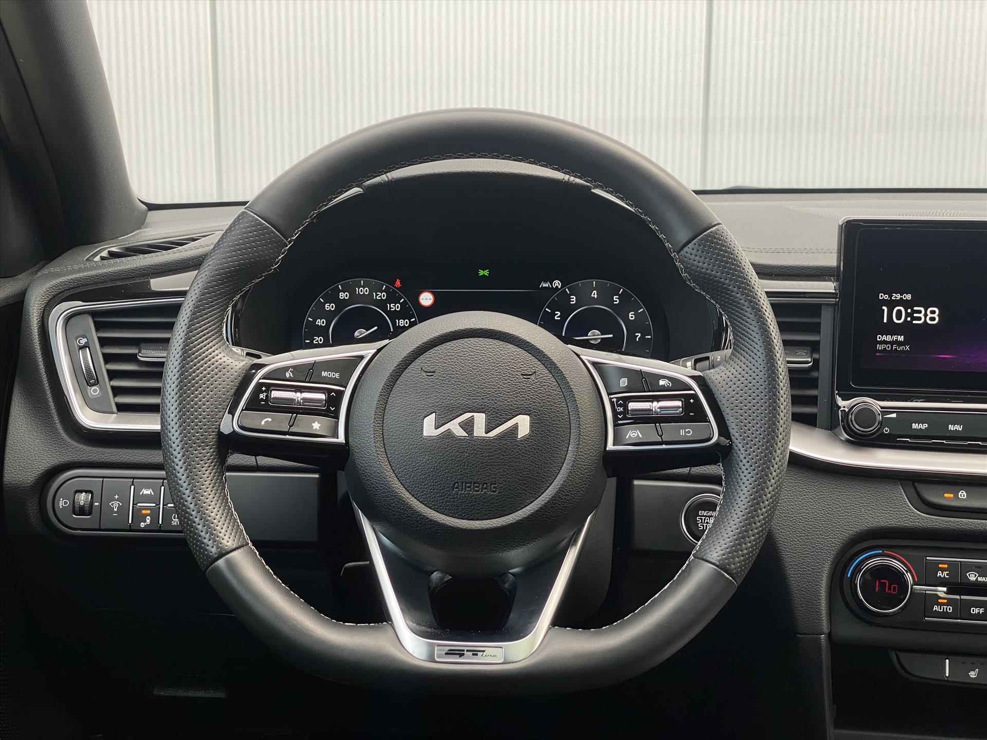 KIA Ceed Sw 1.0 T-GDi 120pk GT-Line | Navigatie | Camera | CarPlay | Schuif / Kantel dak | Stoel & Stuurwielverwarming | - 18/55