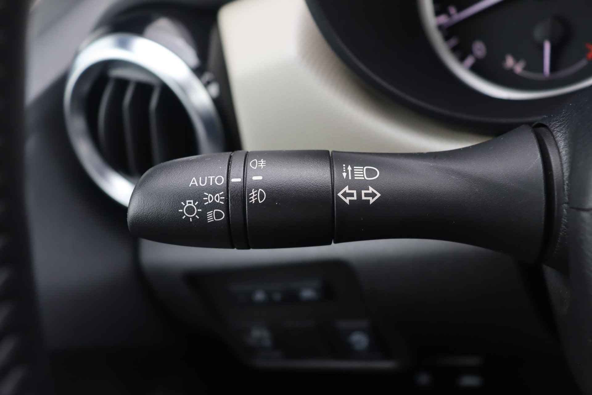 Nissan Micra 1.0 IG-T N-Connecta *Camera * Cruise Control * Navigatie - 23/45