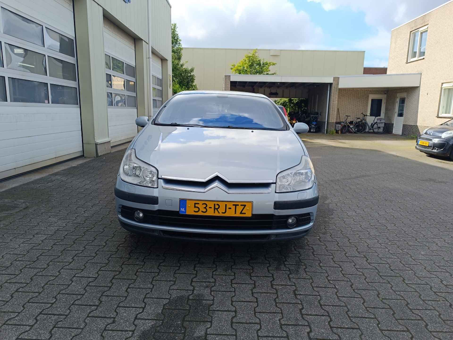 Citroen C5 1.8-16V L. Prestige - 2/25