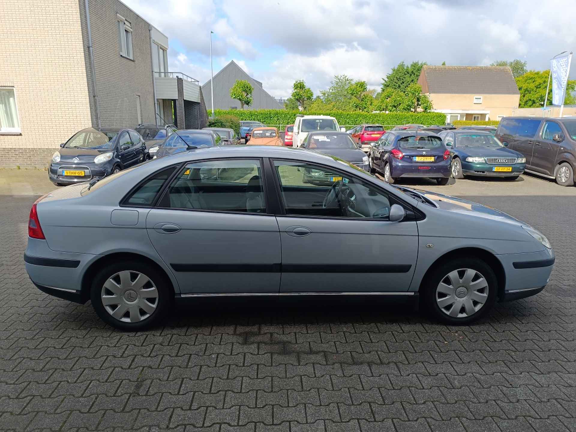 Citroen C5 1.8-16V L. Prestige - 4/25