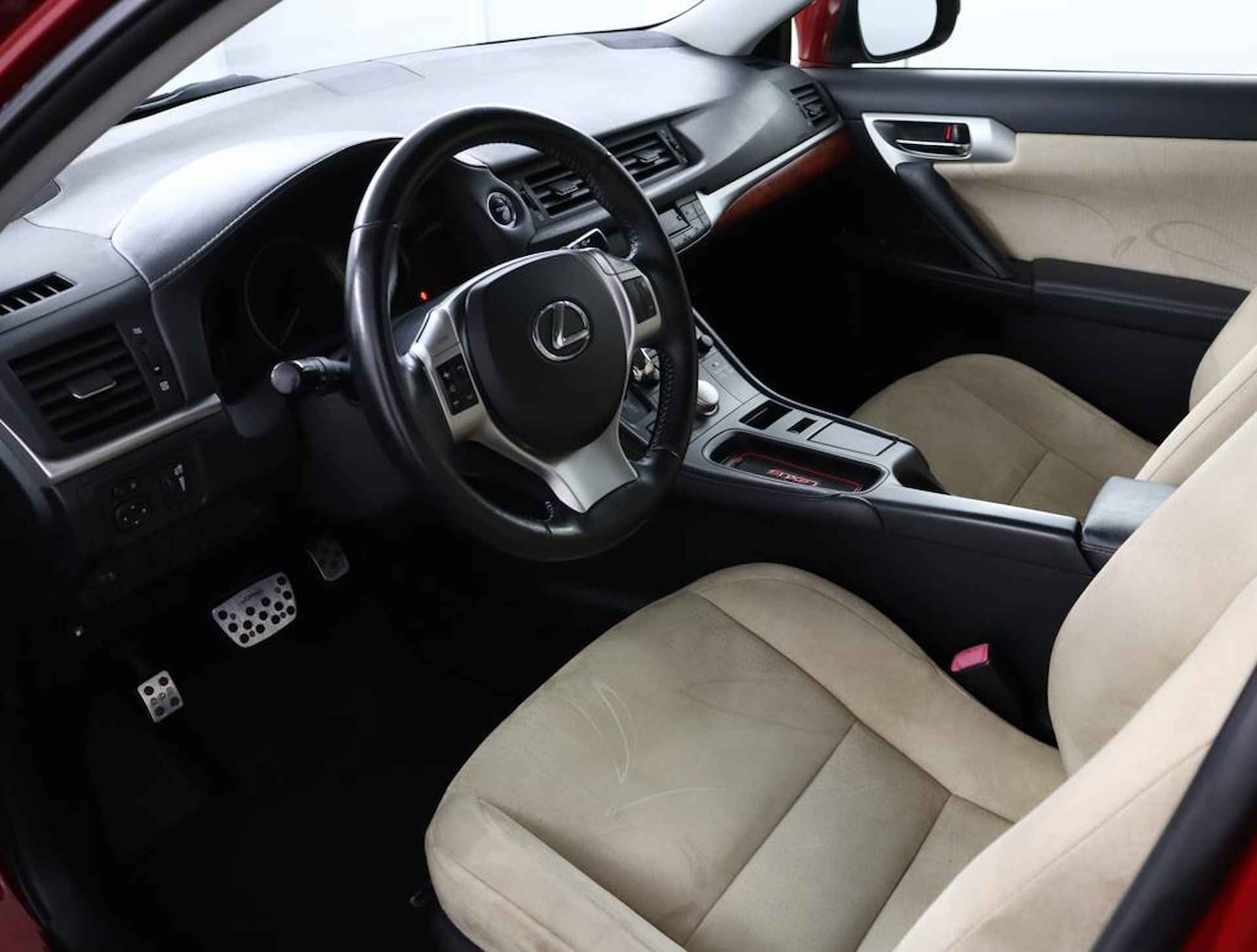 Lexus CT 200h Hybrid | Cruise control - 36/44