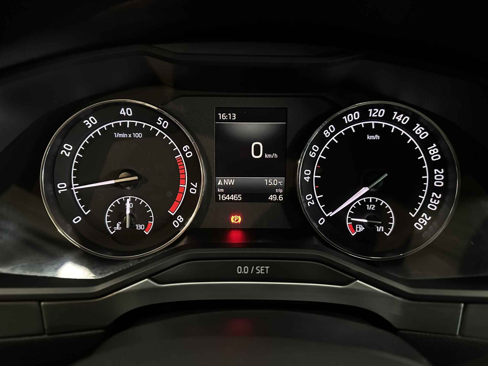 Škoda Superb Combi 1.5 TSI ACT Ambition Business Airco ECC | Xenon | Panorama | Navigatie | Cruise control | Apple Carplay Android Auto | Isofix | NAP | - 17/39