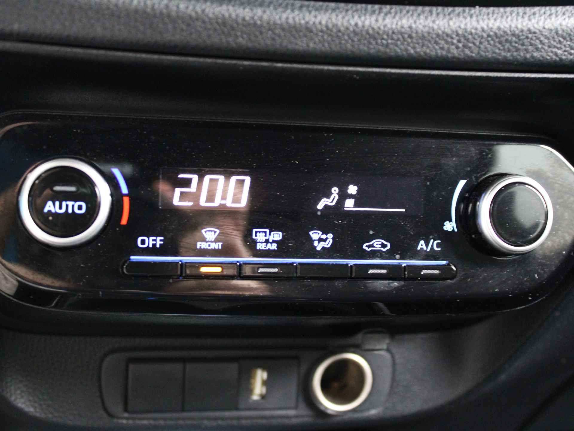 Toyota Aygo X 1.0 VVT-i S-CVT Envy | JBL | Navigatie | Climate Control | - 10/38