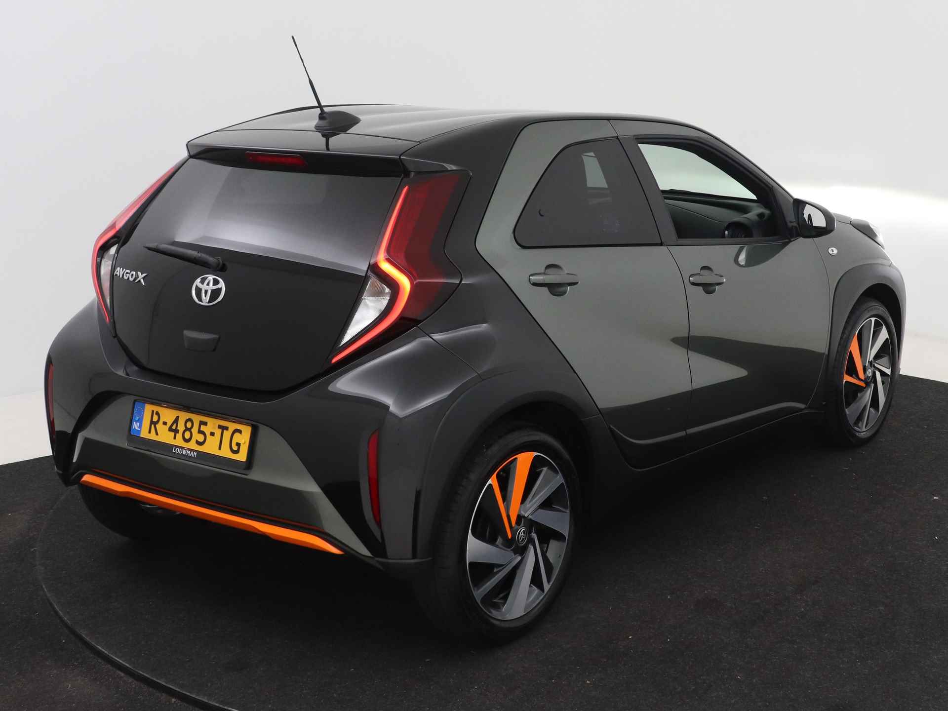 Toyota Aygo X 1.0 VVT-i S-CVT Envy | JBL | Navigatie | Climate Control | - 16/38