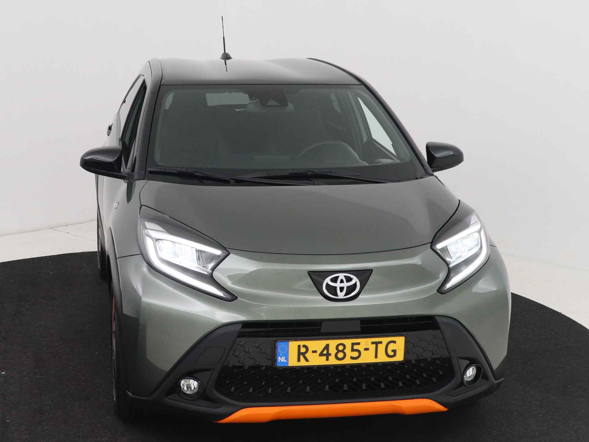 Toyota Aygo X 1.0 VVT-i S-CVT Envy | JBL | Navigatie | Climate Control | - 25/38