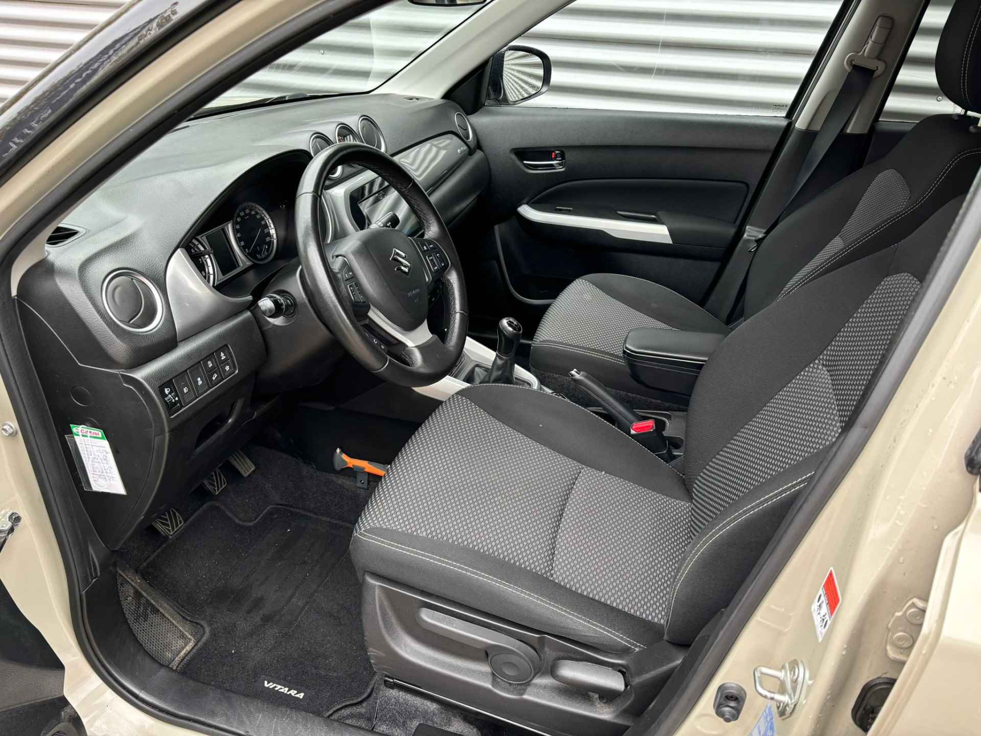 Suzuki Vitara 1.6 Exclusive Allgrip | Trekhaak | Clima | Navigatie | LM Velgen | Privacy glas | Navigatie | RIJKLAARPRIJS INCL 12 MAANDEN GARANTIE EN BEURT - 9/16