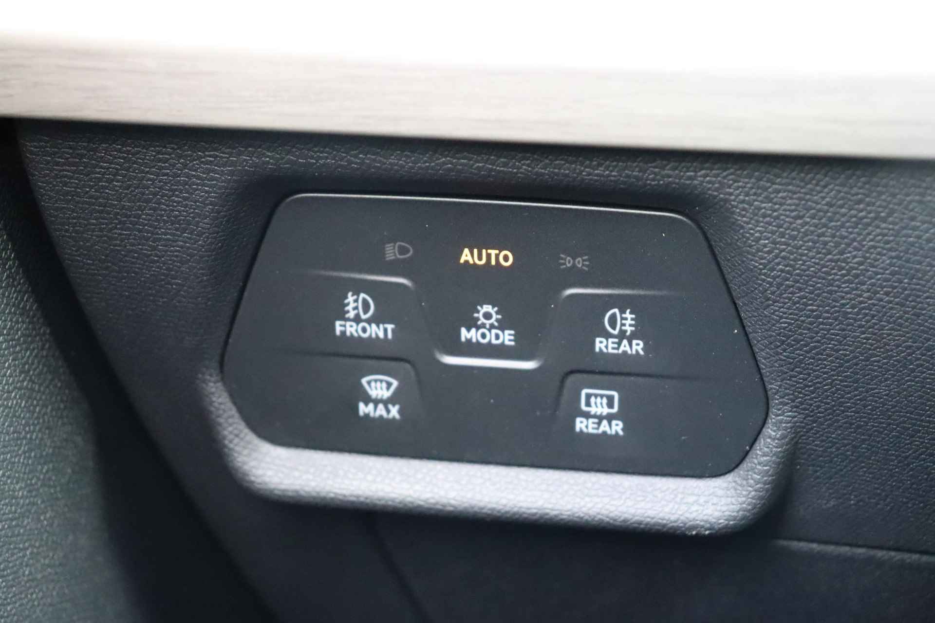 SEAT Leon 1.4 TSI eHybrid PHEV FR / LED / Carplay / Virtual Cockpit - 17/34