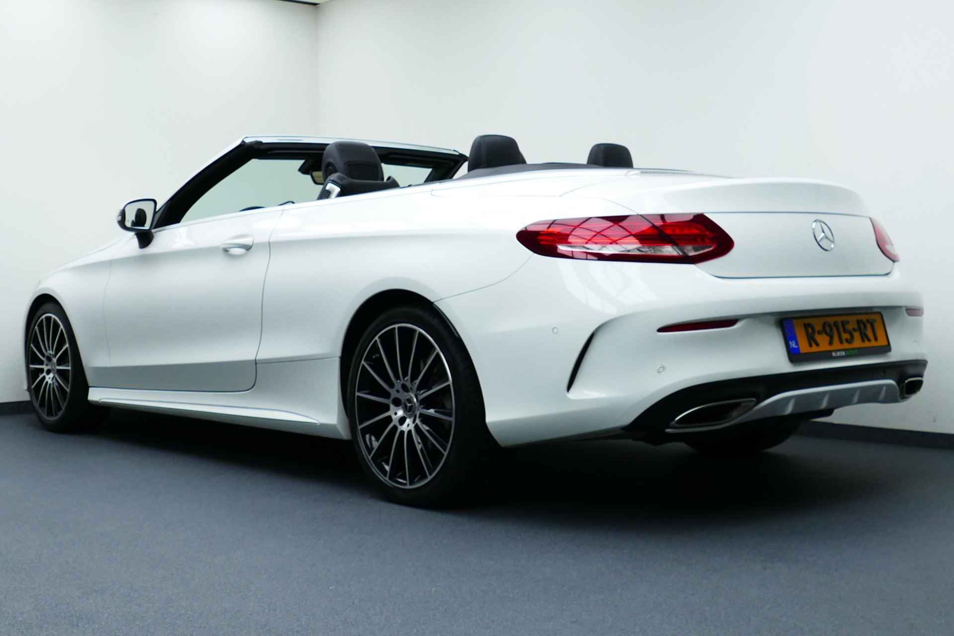 Mercedes-Benz C-Klasse Cabrio 180 Premium Plus. Burmester, 19"LMV, Half Leer, Stoelverw, Led Koplampen - 31/43