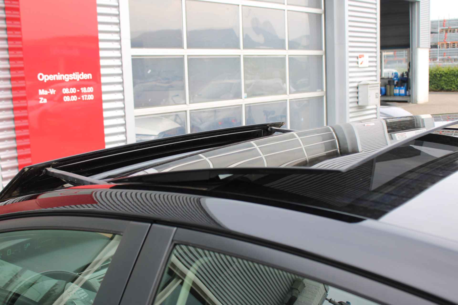 Toyota Prius 1.8 Business Met solarroof! - 44/51