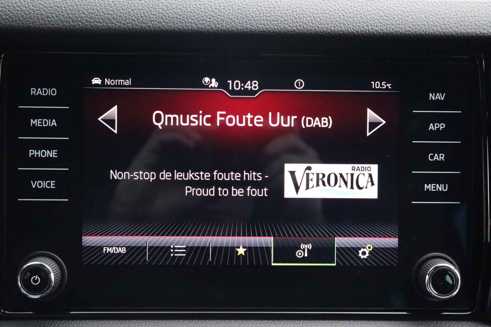 Škoda Kodiaq 1.5 TSI Sportline Business NL-Auto!! Led verlichting I Apple car-play I Leder -- BEVRIJDINGSDAG GEOPEND VAN 11.00 T/M 15.00 UUR -- - 16/38
