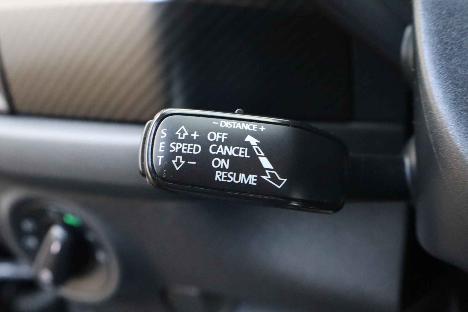 Škoda Kodiaq 1.5 TSI Sportline Business NL-Auto!! Led verlichting I Apple car-play I Leder -- BEVRIJDINGSDAG GEOPEND VAN 11.00 T/M 15.00 UUR -- - 24/38