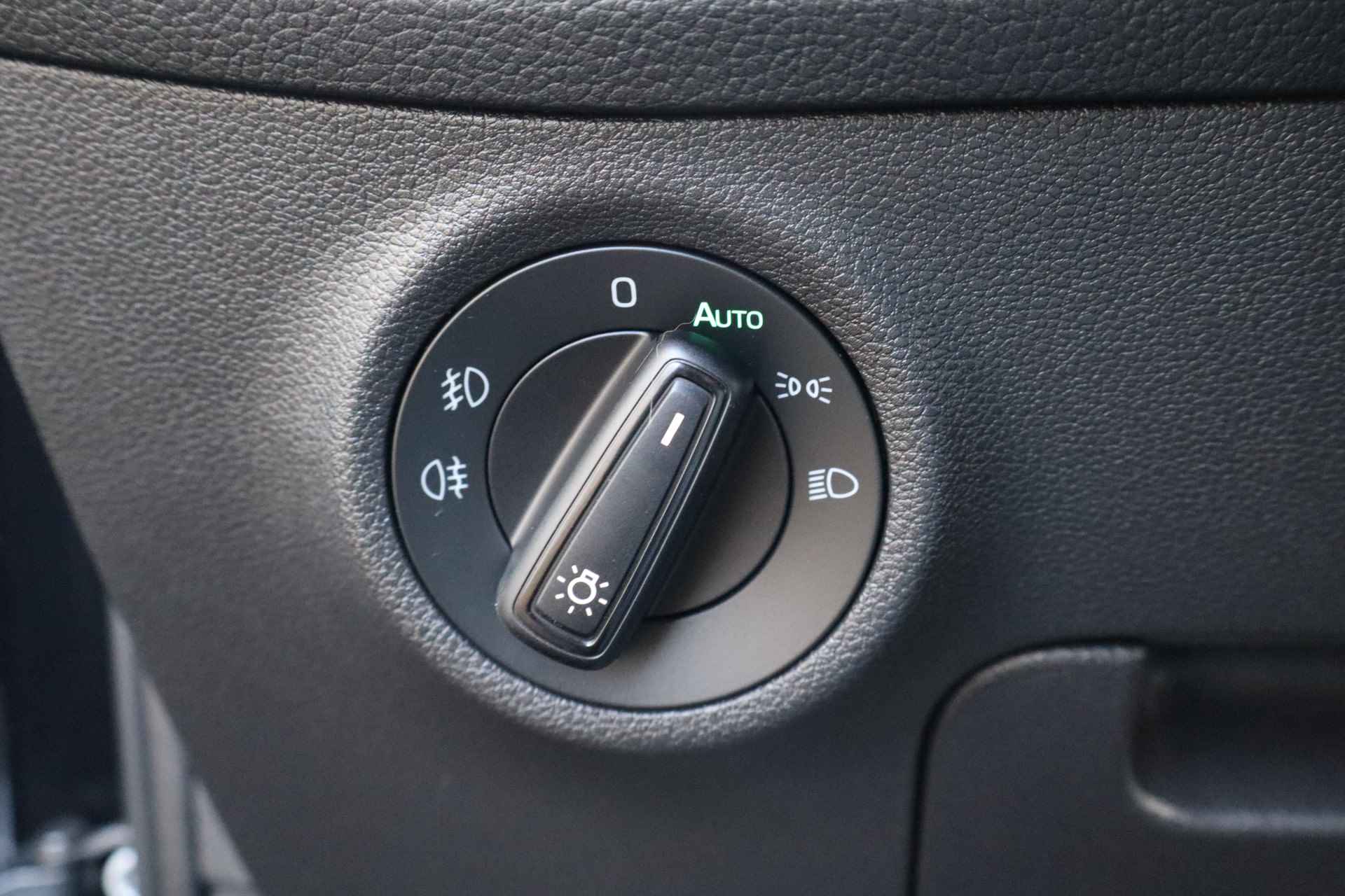 Škoda Kodiaq 1.5 TSI Sportline Business NL-Auto!! Led verlichting I Apple car-play I Leder -- 2de Pinksterdag open van 11.00 t/m 15.30 uur -- - 25/38