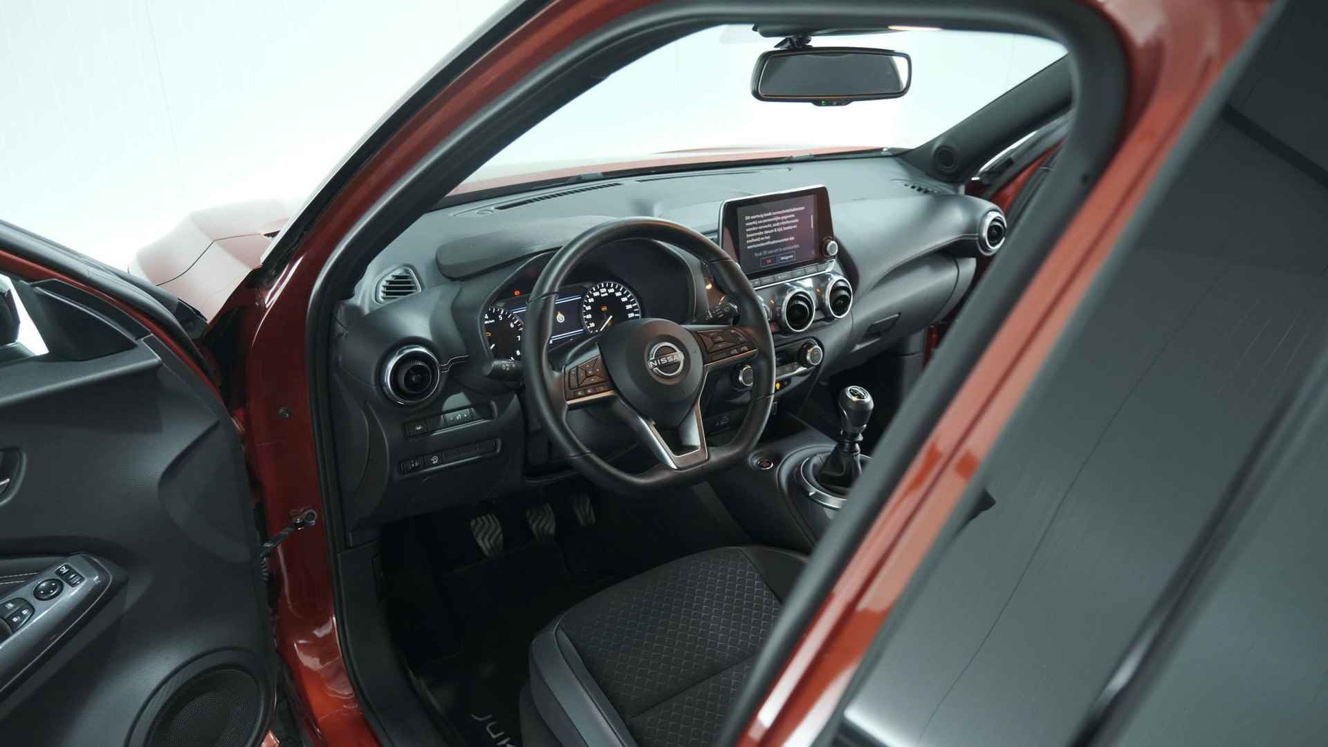 Nissan Juke 1.0 DIG-T N-Design | Camera | Navigatie | Apple Carplay | Parkeersensoren | 19 Inch Lichtmetalen Velgen - 3/70