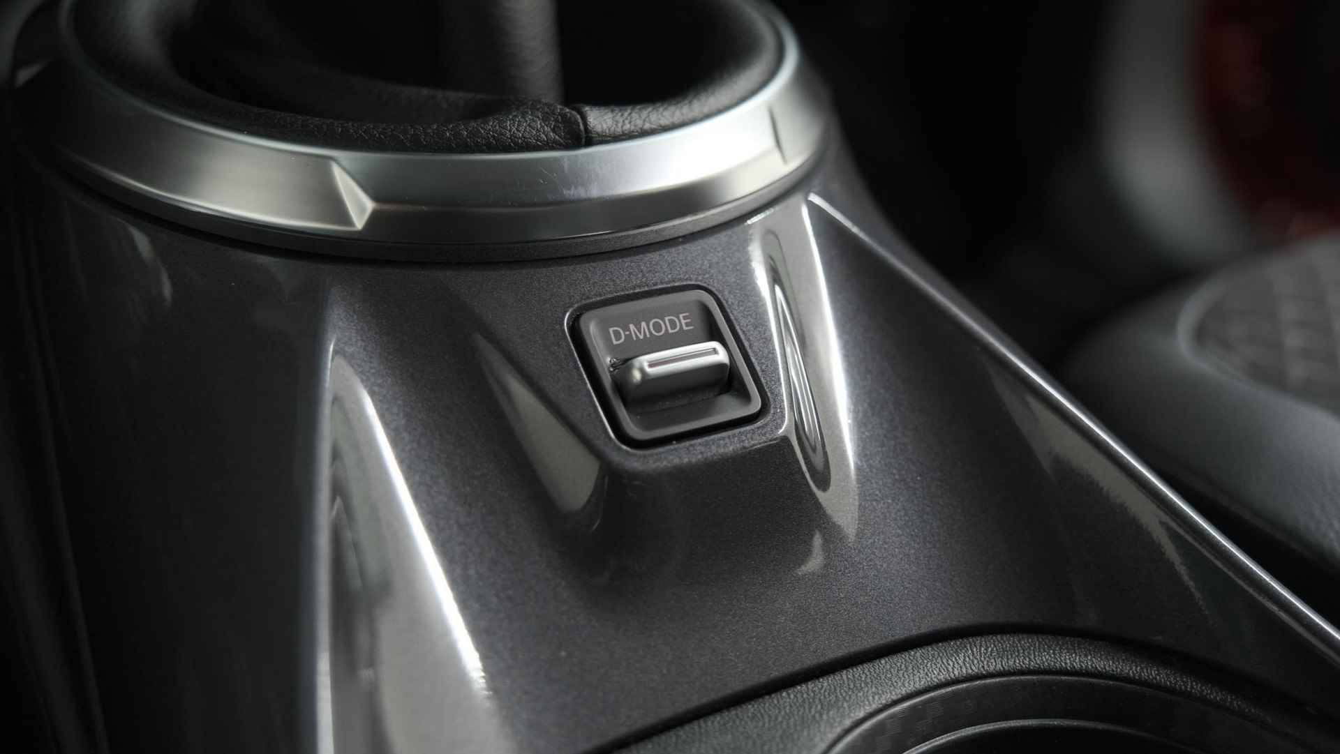 Nissan Juke 1.0 DIG-T N-Design | Camera | Navigatie | Apple Carplay | Parkeersensoren | 19 Inch Lichtmetalen Velgen - 36/70