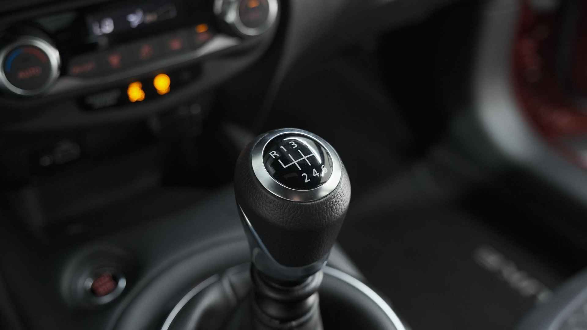 Nissan Juke 1.0 DIG-T N-Design | Camera | Navigatie | Apple Carplay | Parkeersensoren | 19 Inch Lichtmetalen Velgen - 39/70