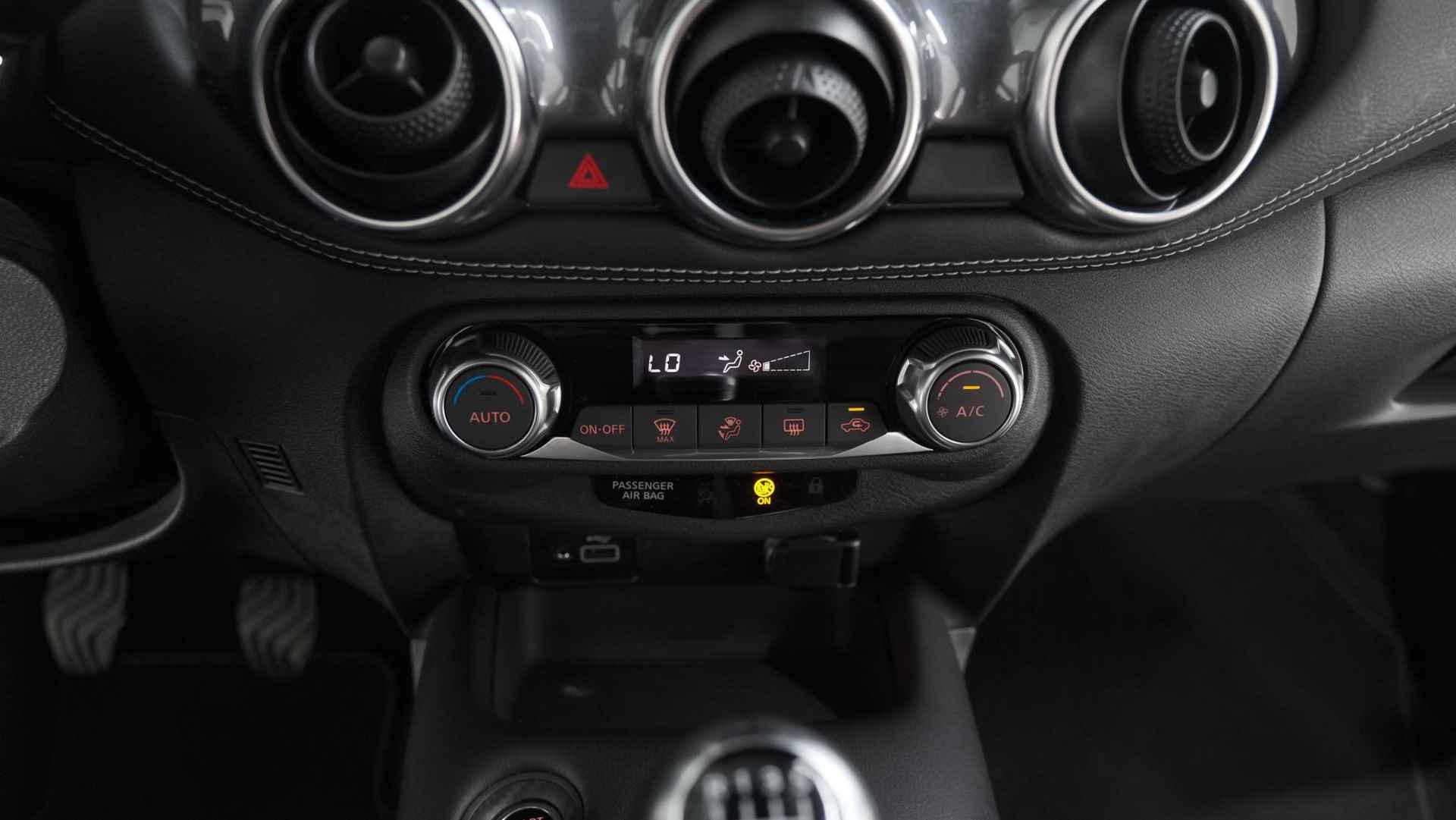 Nissan Juke 1.0 DIG-T N-Design | Camera | Navigatie | Apple Carplay | Parkeersensoren | 19 Inch Lichtmetalen Velgen - 40/70